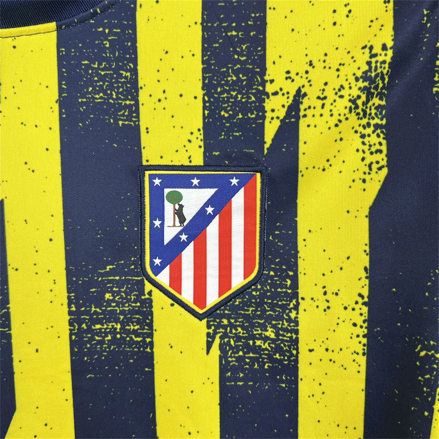 AlphaJersey-Atletico Madrid 25-26 Yellow Blue Stripes Pre-Match Training Long Sleeves Jersey - Fans Version