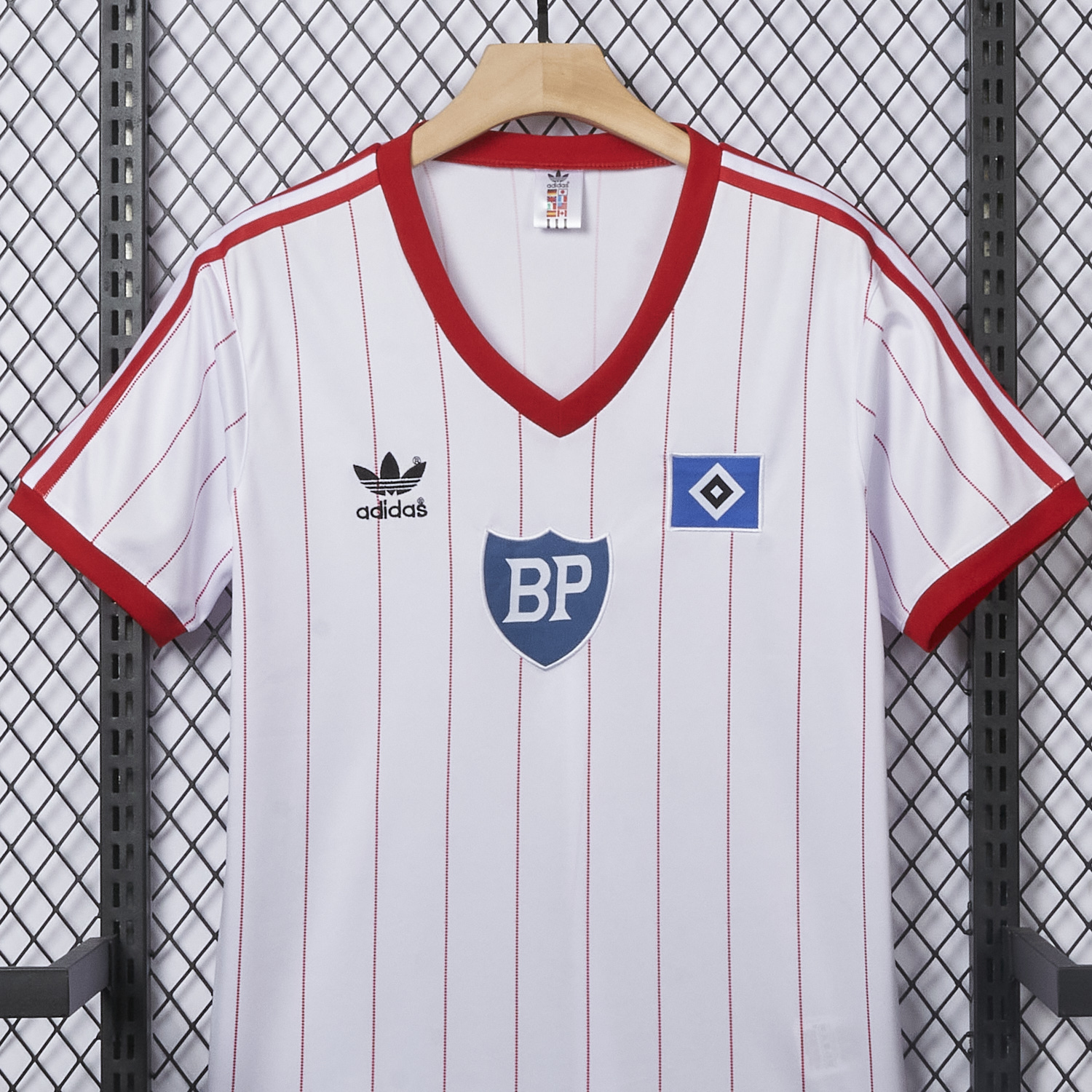 AlphaJersey-Retro Hamburger SV 83-84 Home Jersey