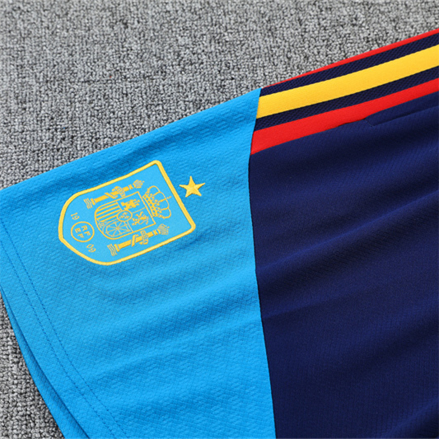 AlphaJersey-Spain 2026 Short-Sleeve Training Set - Lake Blue Top & Shorts