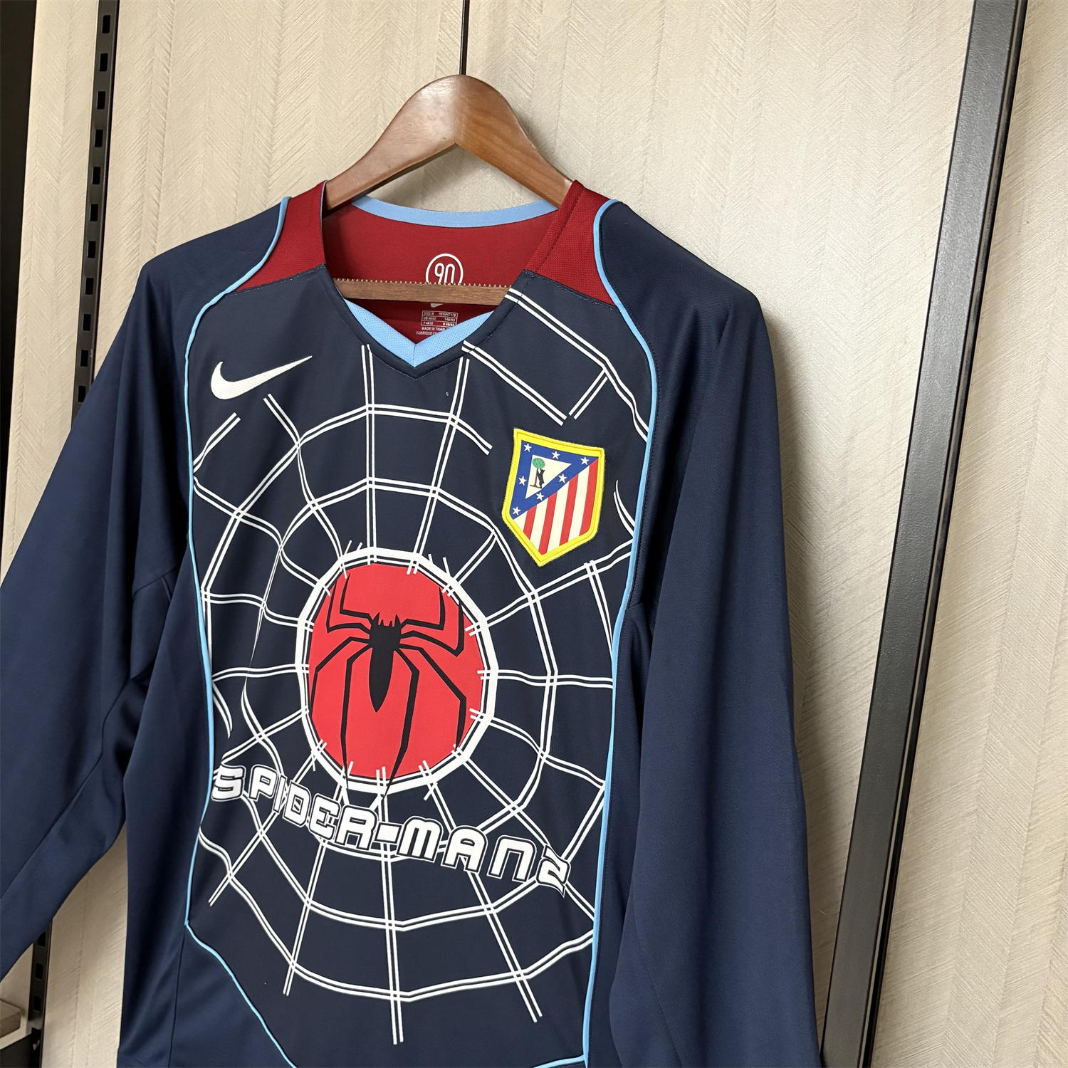 AlphaJersey-Retro Atletico Madrid 2004-05 Away Long Sleeves Jersey - S.p.i.d.e.r M.a.n
