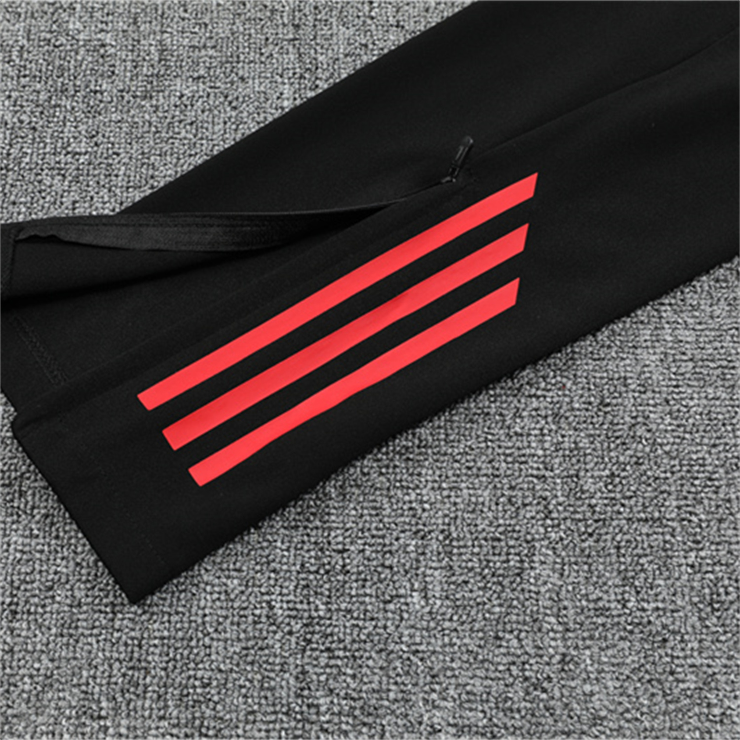 AlphaJersey-Manchester United 25-26 Kid Long Sleeves Training Set - Red-Black Top & Black Pants