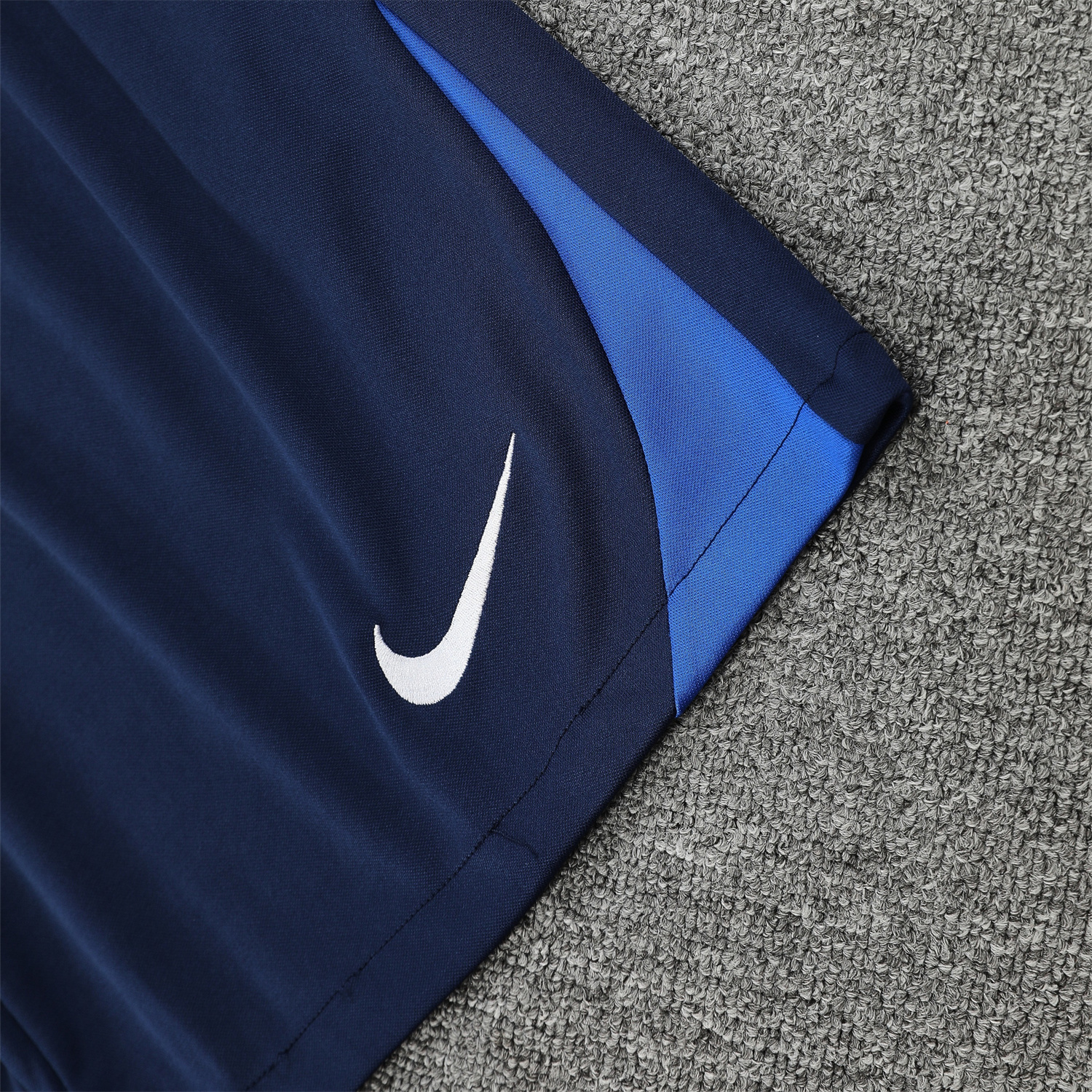 AlphaJersey-Paris Saint-Germain PSG 25-26 Vest Training Set - Red And Blue Lines Vest & Blue Shorts