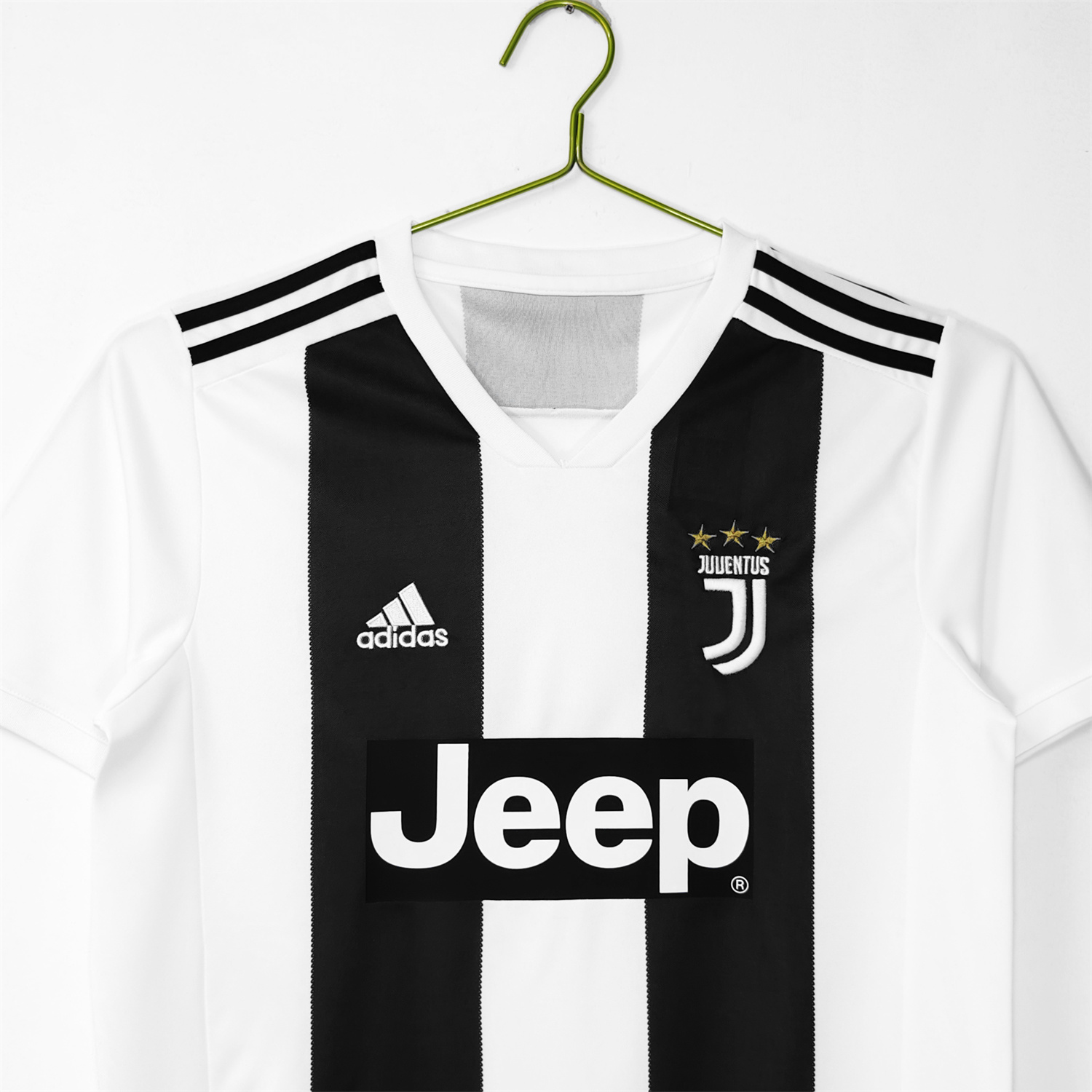 AlphaJersey-Retro Juventus 2018-19 Home Jersey - Fans Version