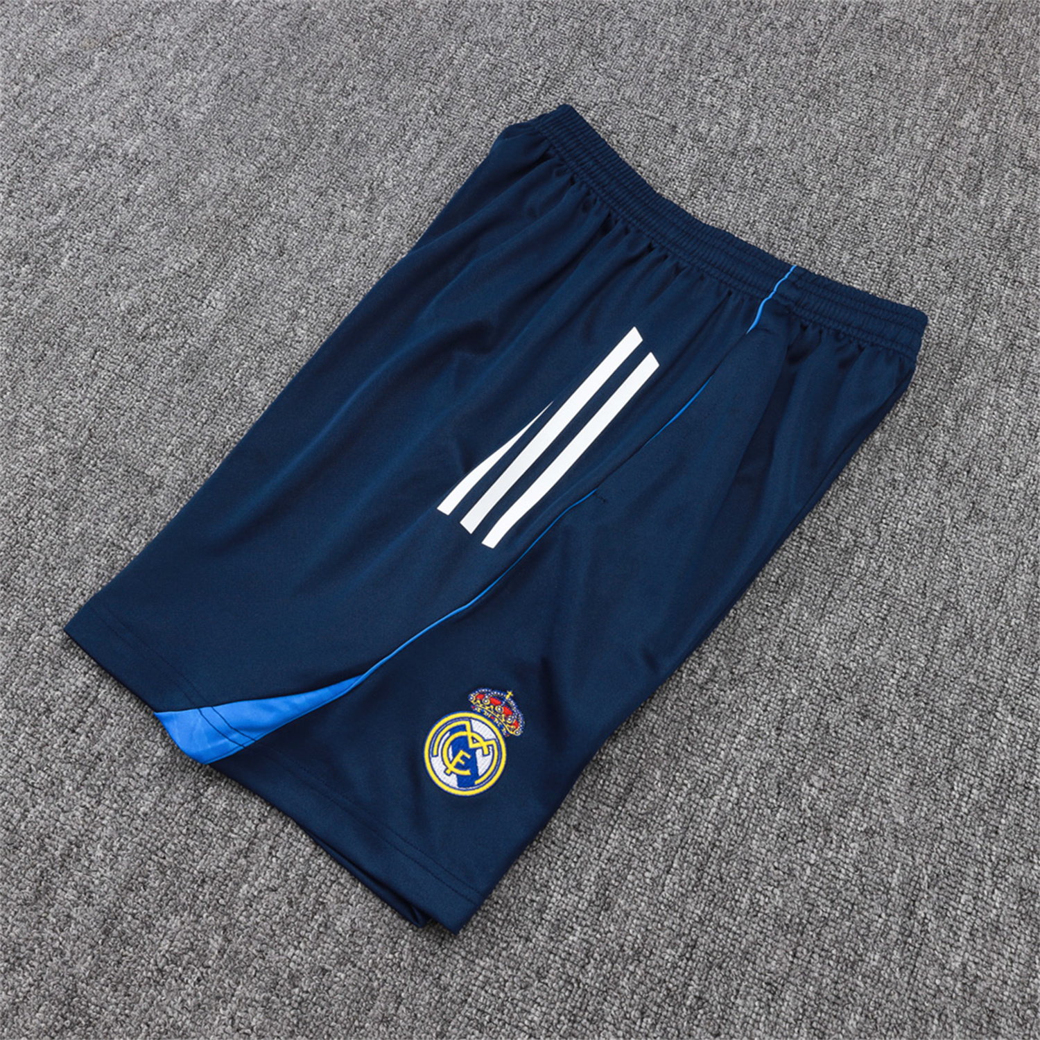 AlphaJersey-Real Madrid 25-26 Short-Sleeve Training Set - Royal Blue Vest & Shorts