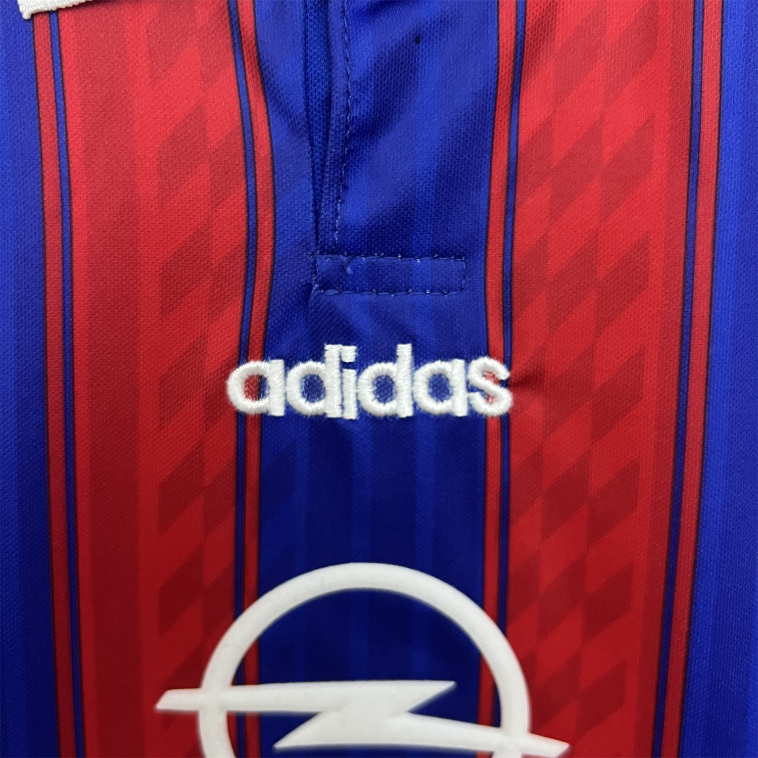 AlphaJersey-Retro Bayern Munich 1995-97 Home Kids Kit