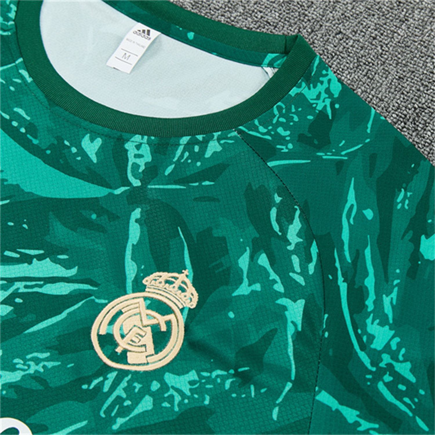AlphaJersey-Real Madrid 26-27 Kids Short-Sleeve Training Set - Green Camouflage Top & Green Shorts