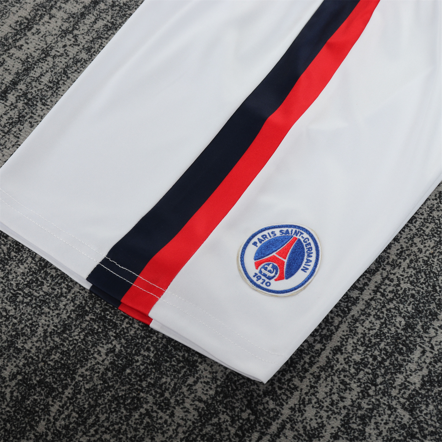 AlphaJersey-Retro Paris Saint-Germain PSG 2002-03 Away Kids Kit