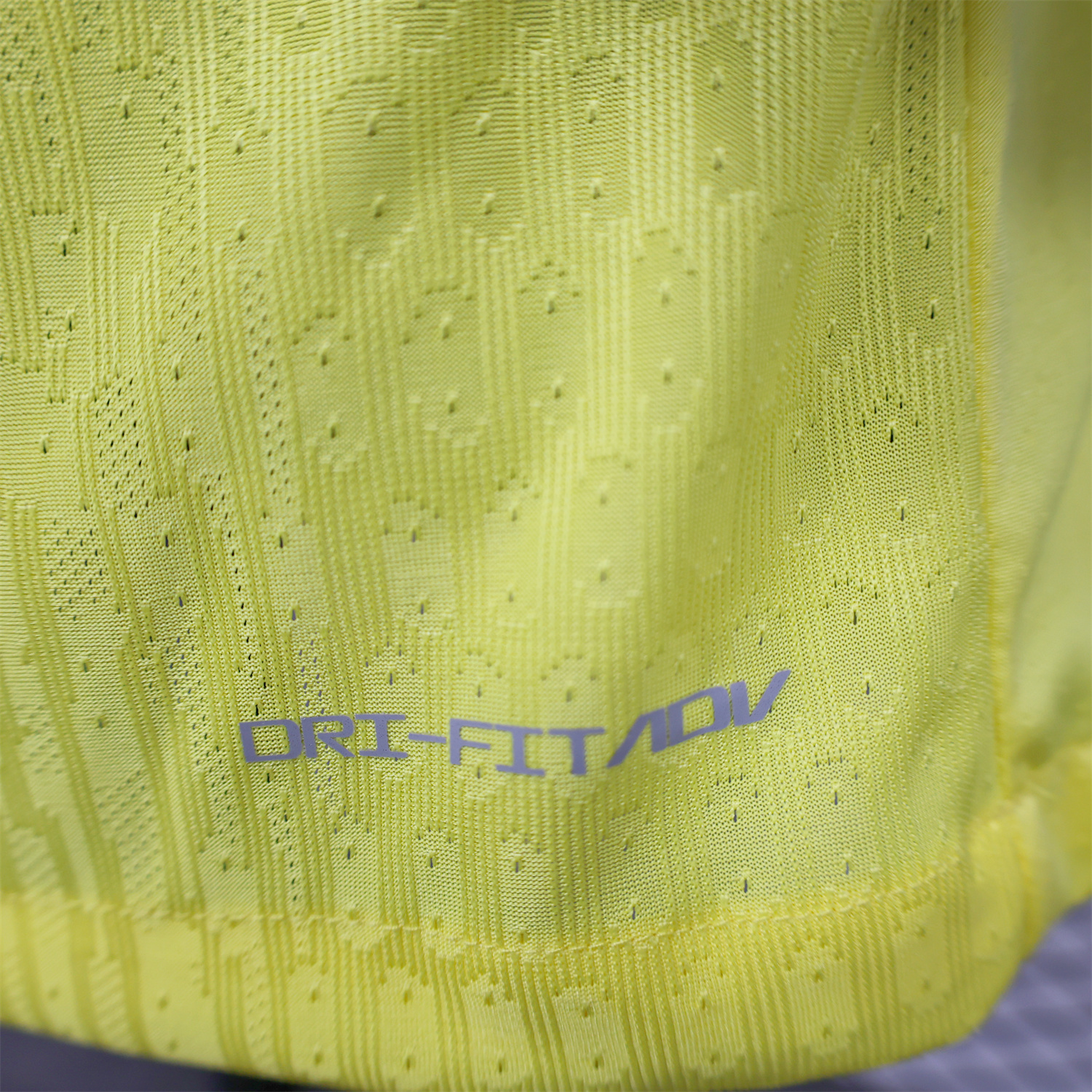 AlphaJersey-France 2025-26 Yellow Goalkeeper Jersey - Player Version