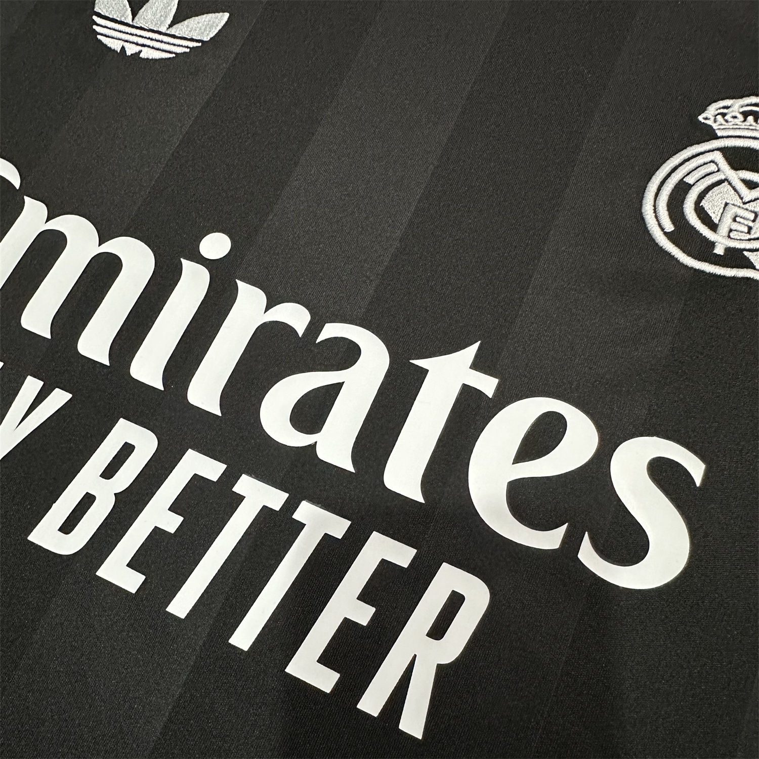 AlphaJersey-Real Madrid 25-26 Black Terrace Goalkeeper Jersey - Fans Version