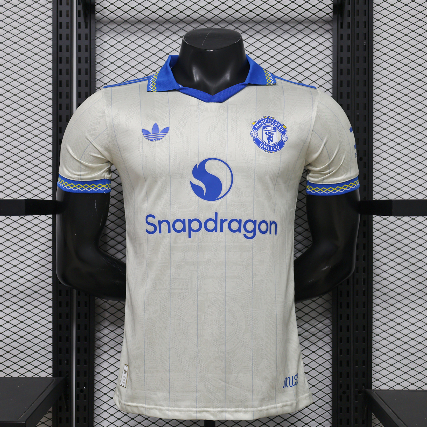 AlphaJersey-Manchester United 26-27 Terrace Icon Retro Casual Style Light Color Polo Jersey - Player Version