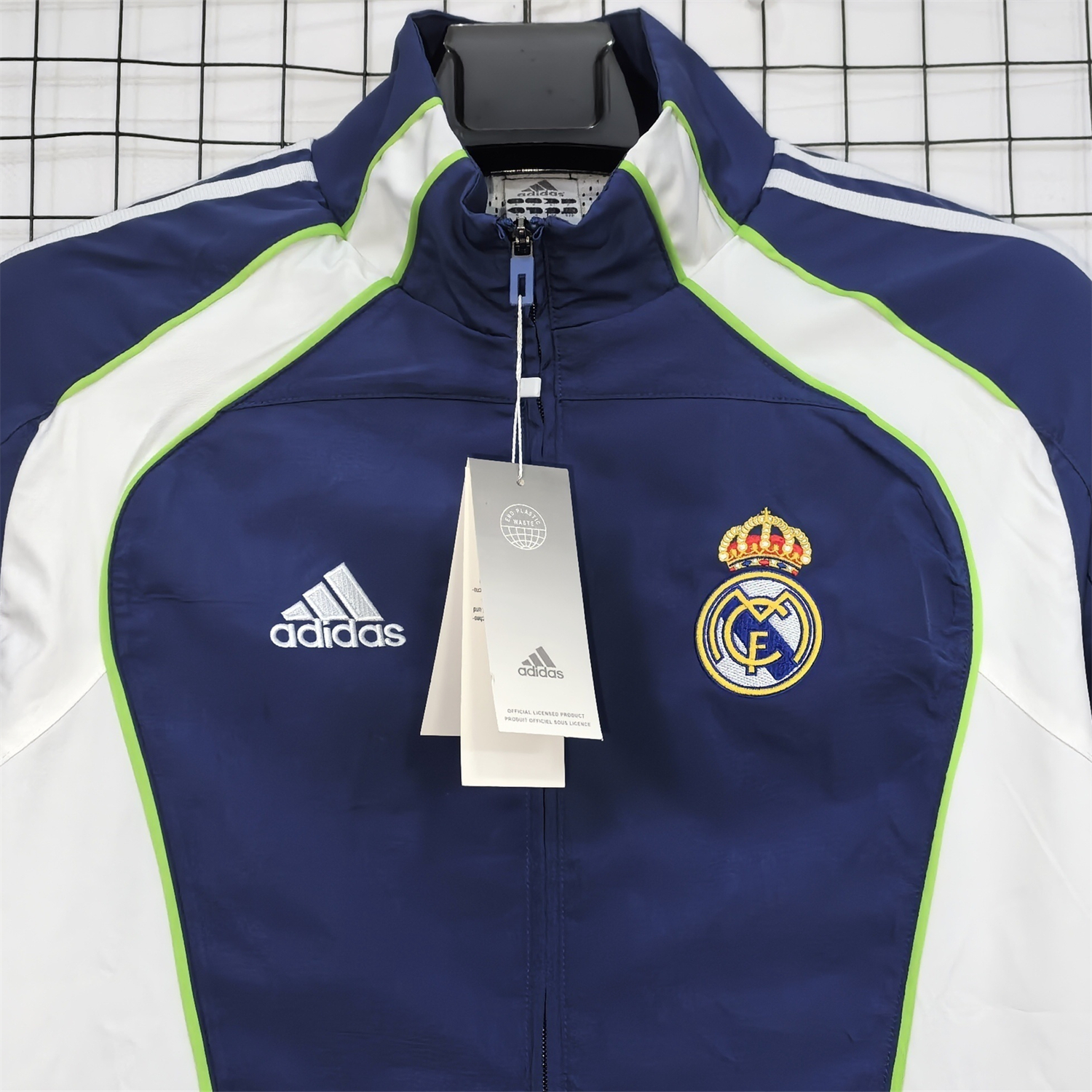 AlphaJersey-Retro Real Madrid 2010-11 Home Windbreaker Jacket - Blue