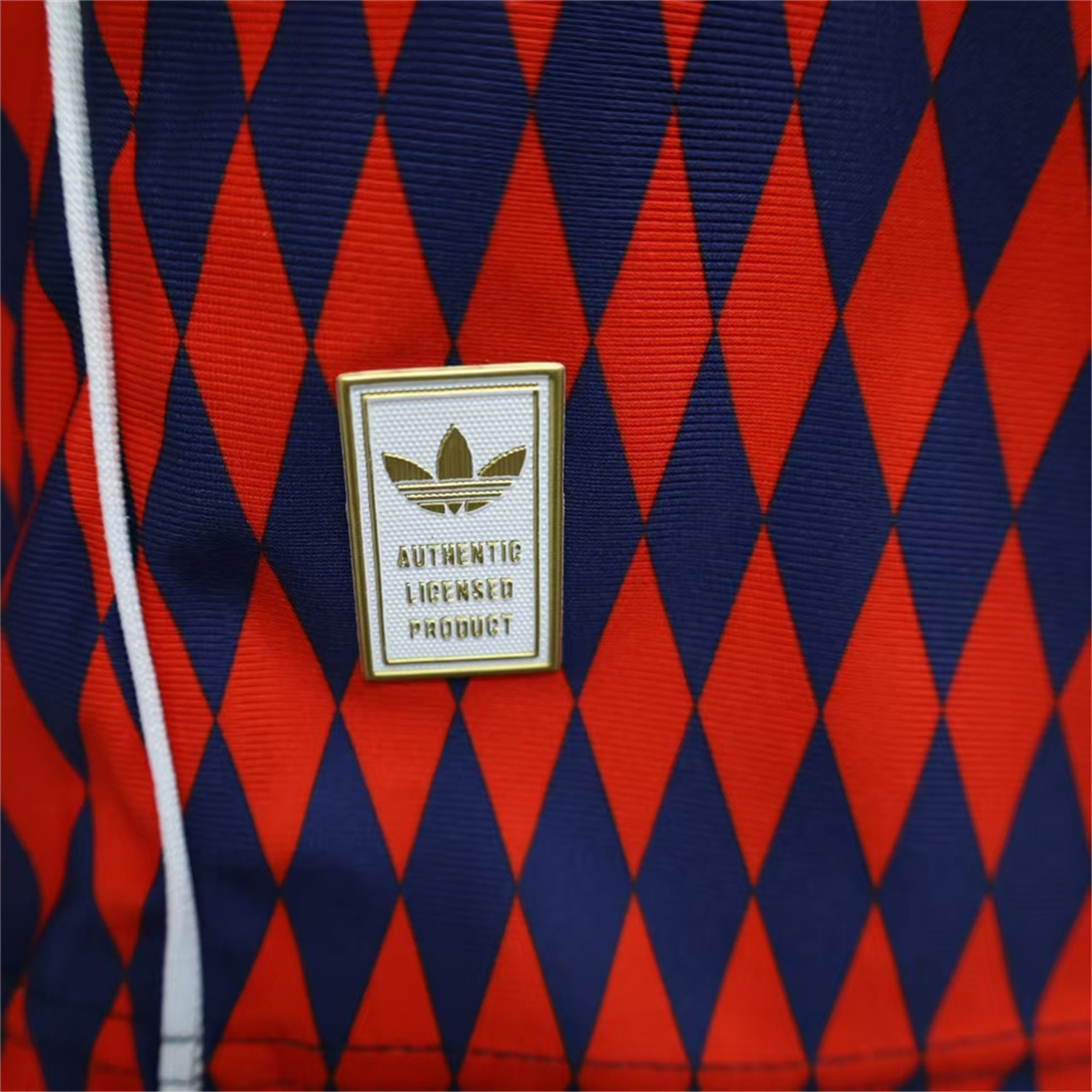 AlphaJersey-Bayern Munich 25-26 Trefoil Retro Style Red And Deep Blue Jersey - Player Version
