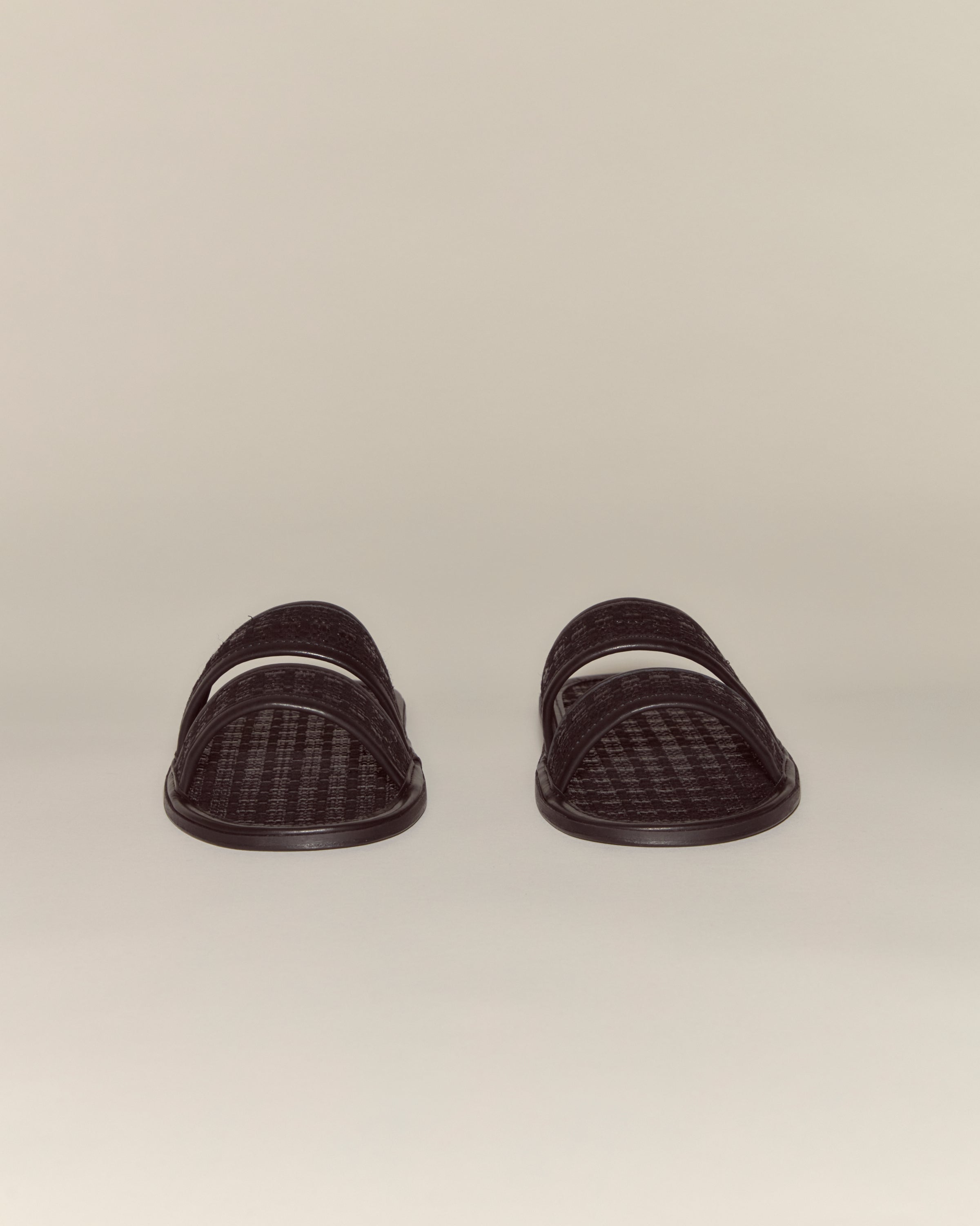 Solid Summer Slides | Modern Menswear by yycbvcnbmmnbm