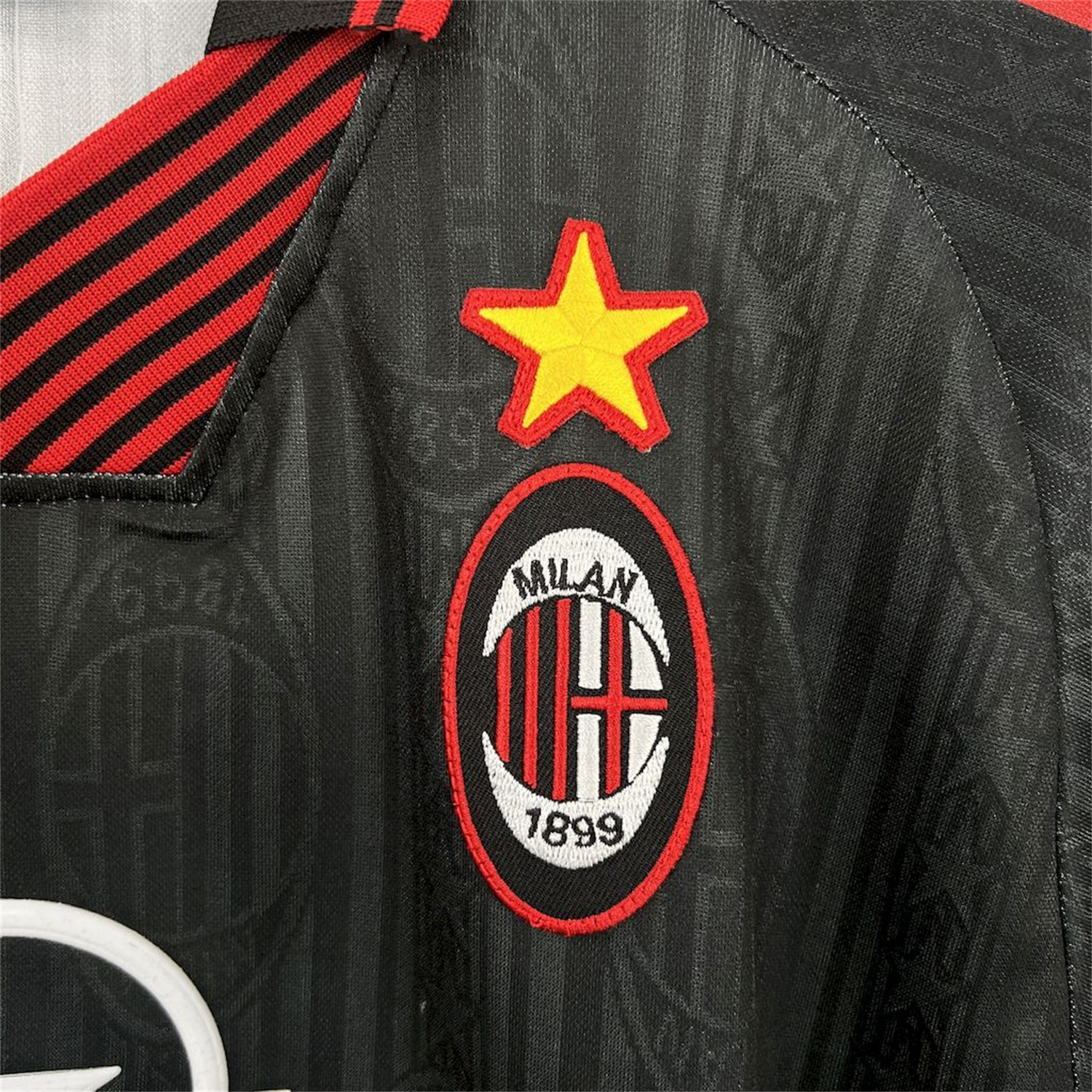 AlphaJersey-Retro AC Milan 1997-98 Copa Centenario do Belo Horizonte Third Jersey