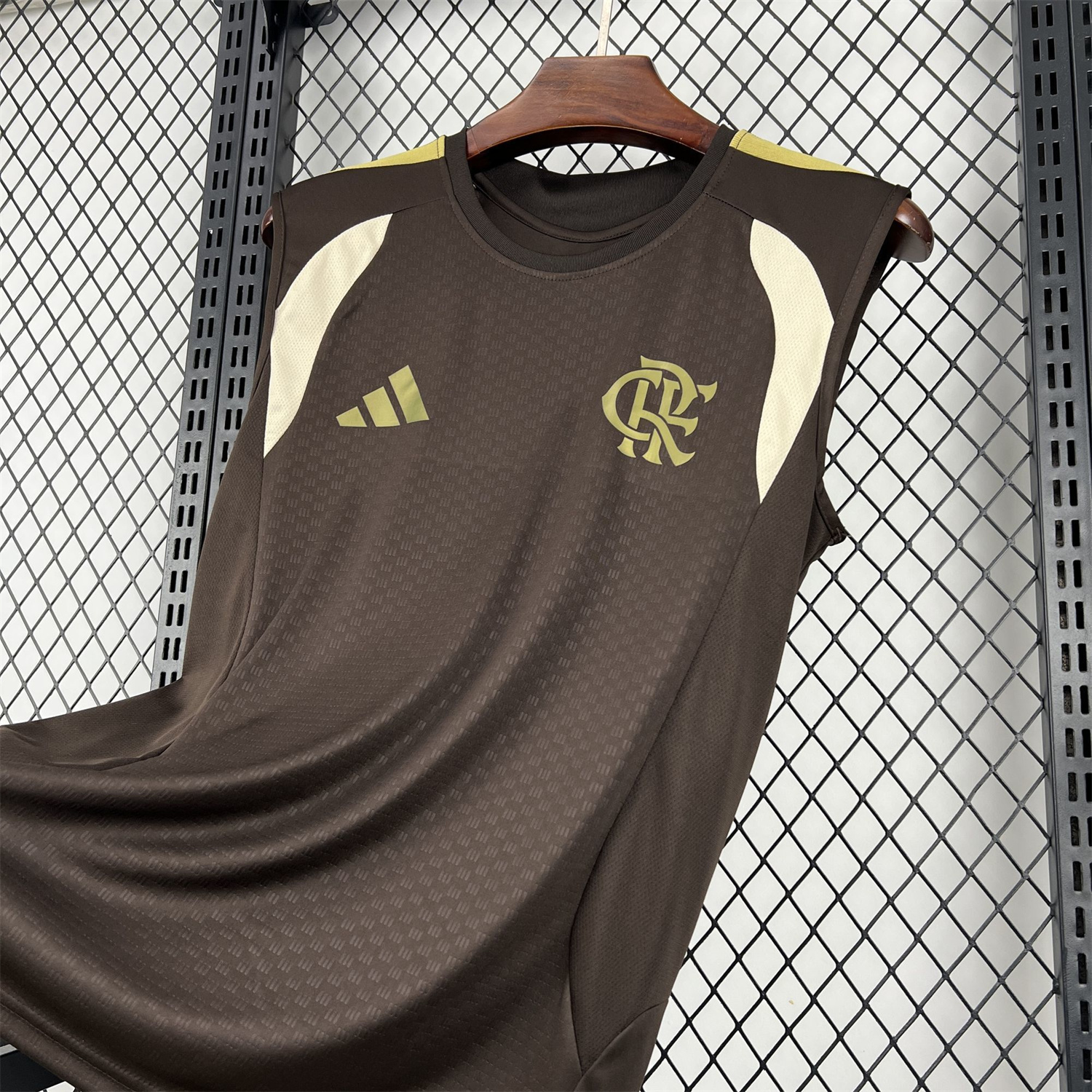 AlphaJersey-Flamengo 25-26 Brown Special Training Vest - Fans Version