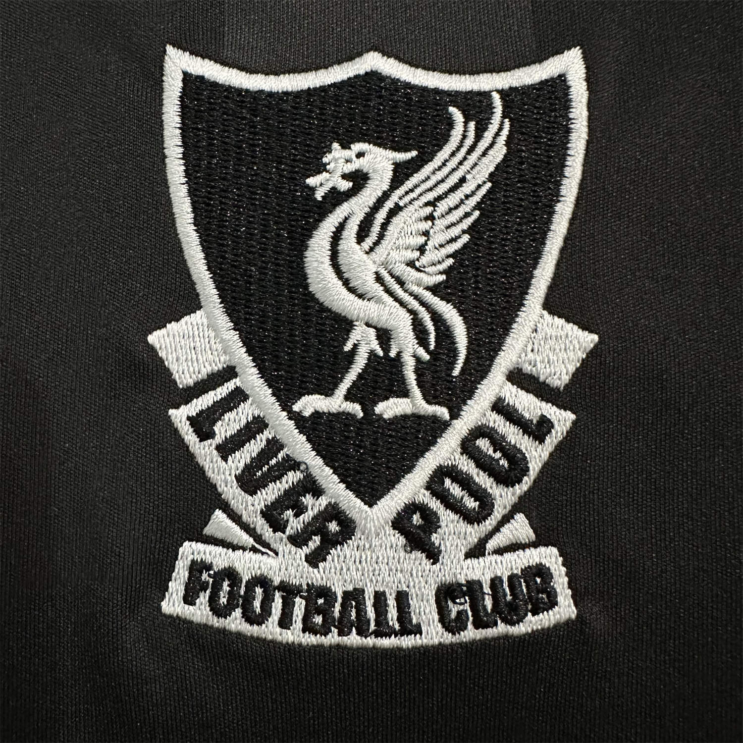 AlphaJersey-Liver.pool 25-26 Black Trefoil Goalkeeper Jersey - Fans Version