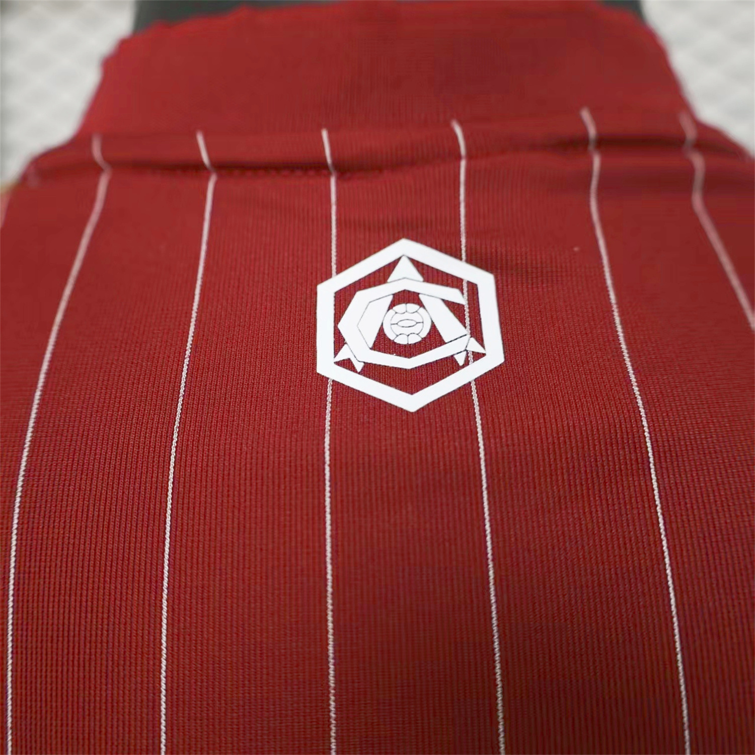 AlphaJersey-Arsenal 25-26 Trefoil White Lines Red Travel Jersey - Player Version