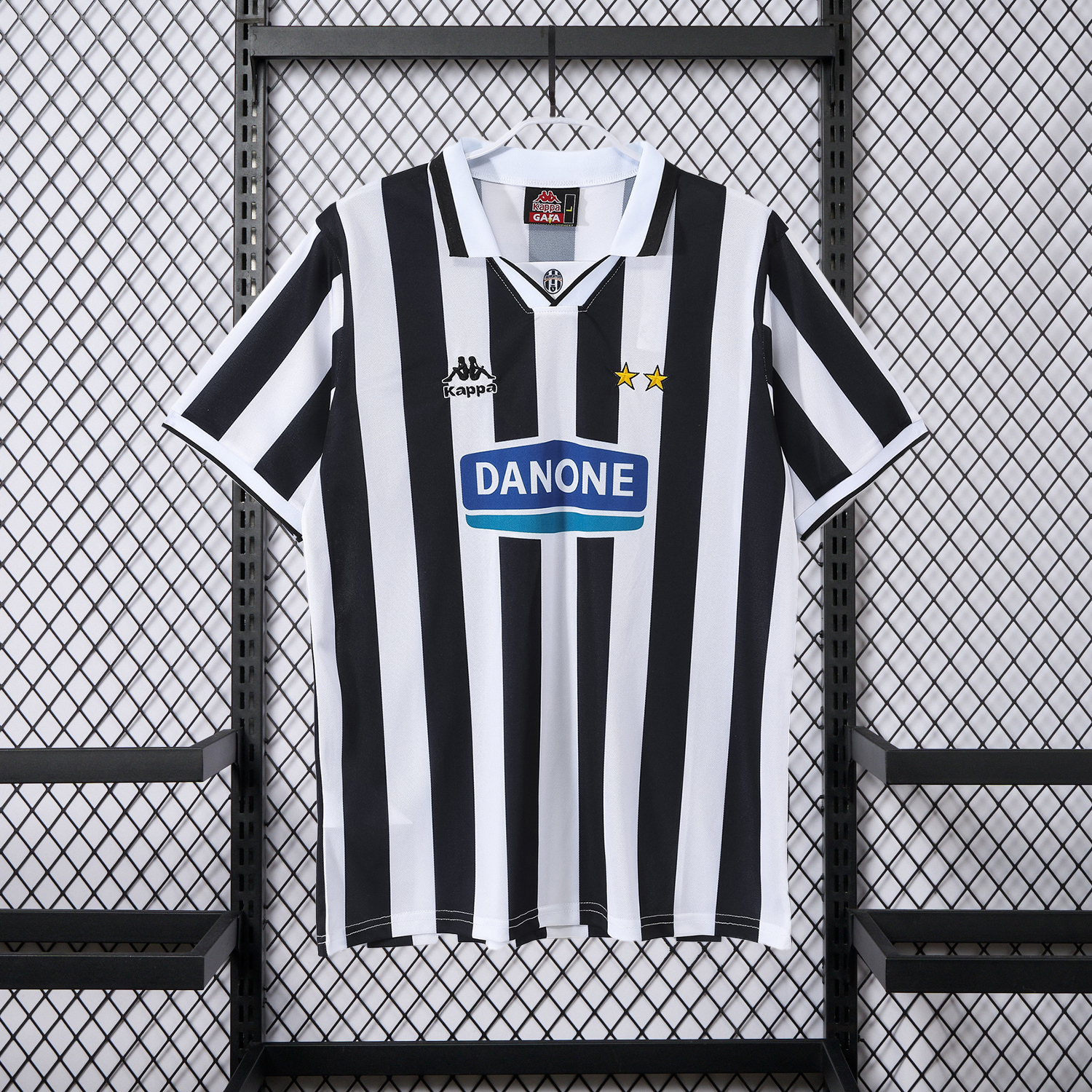 AlphaJersey-Retro Juventus 1994-95 Home Jersey