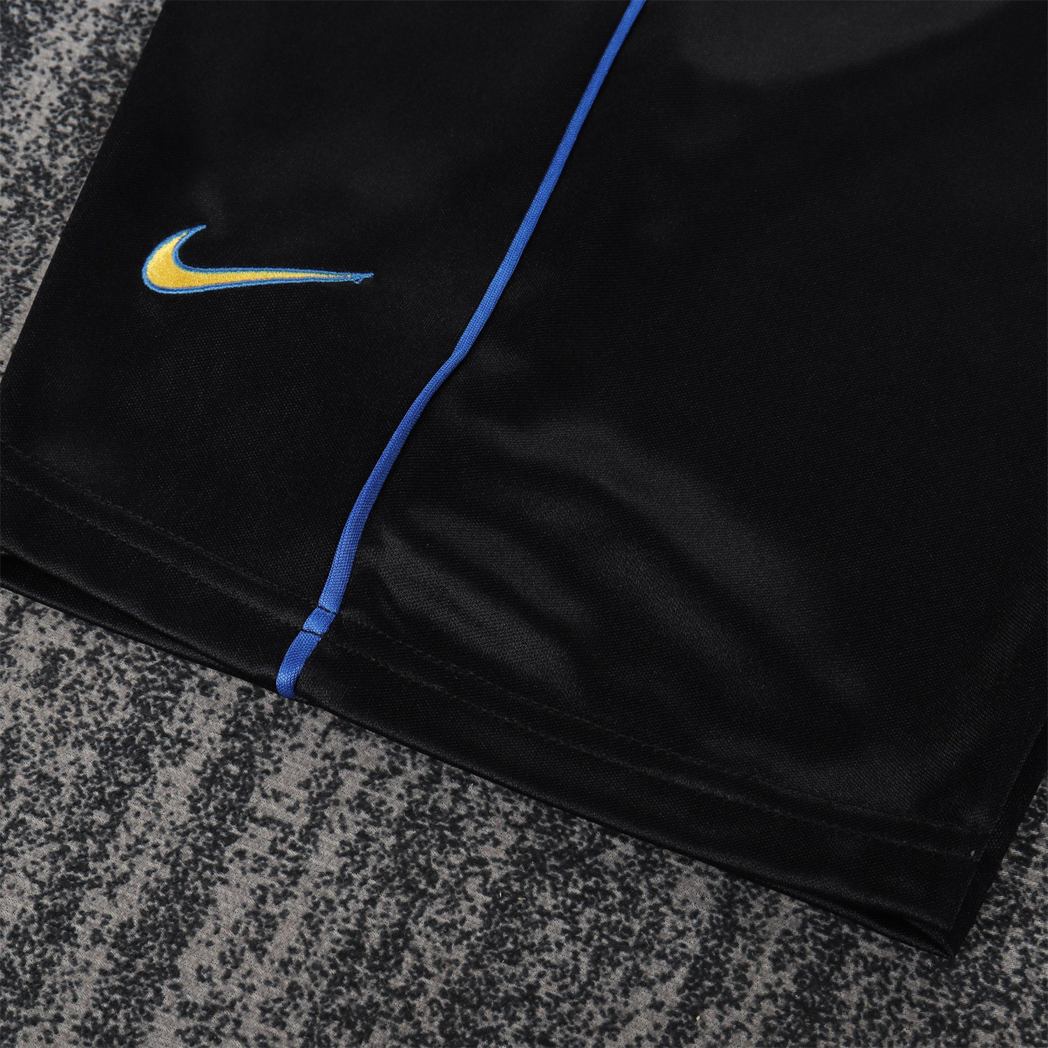 AlphaJersey-Retro Inter Milan 1999-00 Home Kids Kit