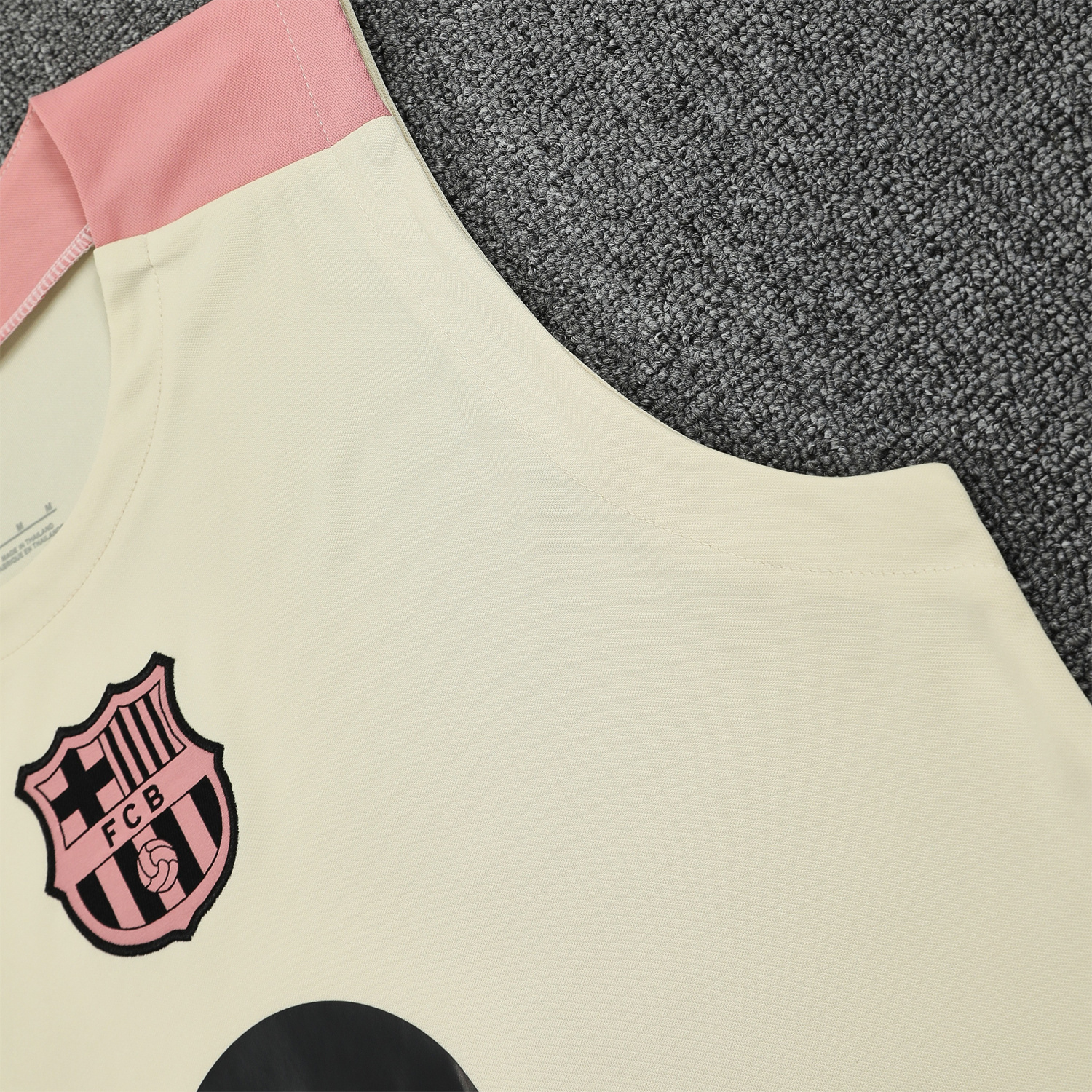 AlphaJersey-Barcelona 25-26 Vest Training Set - Cream Vest & Deep Blue Shorts