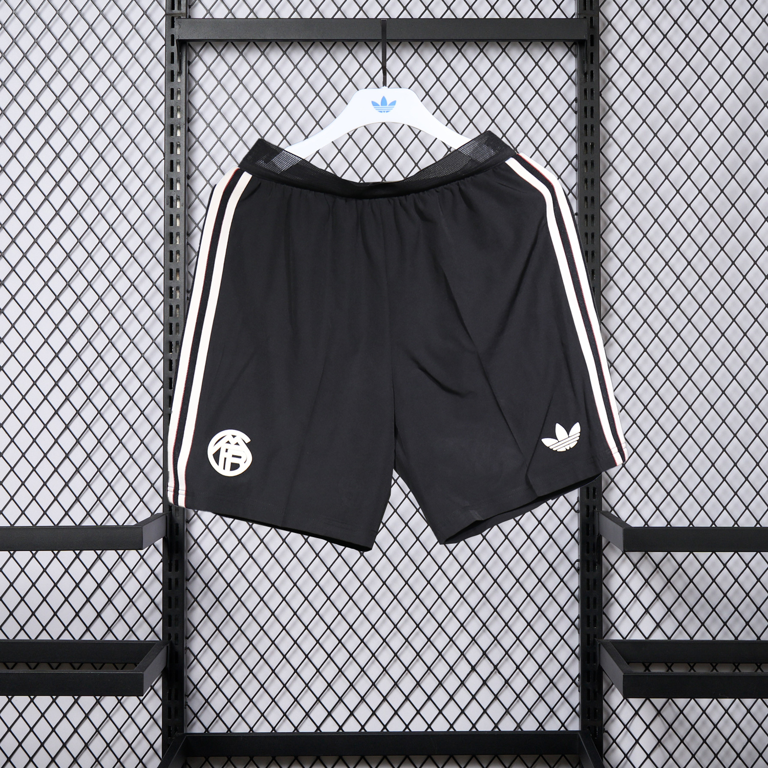 AlphaJersey-Bayern Munich 25-26 Third Black Shorts - Player Version