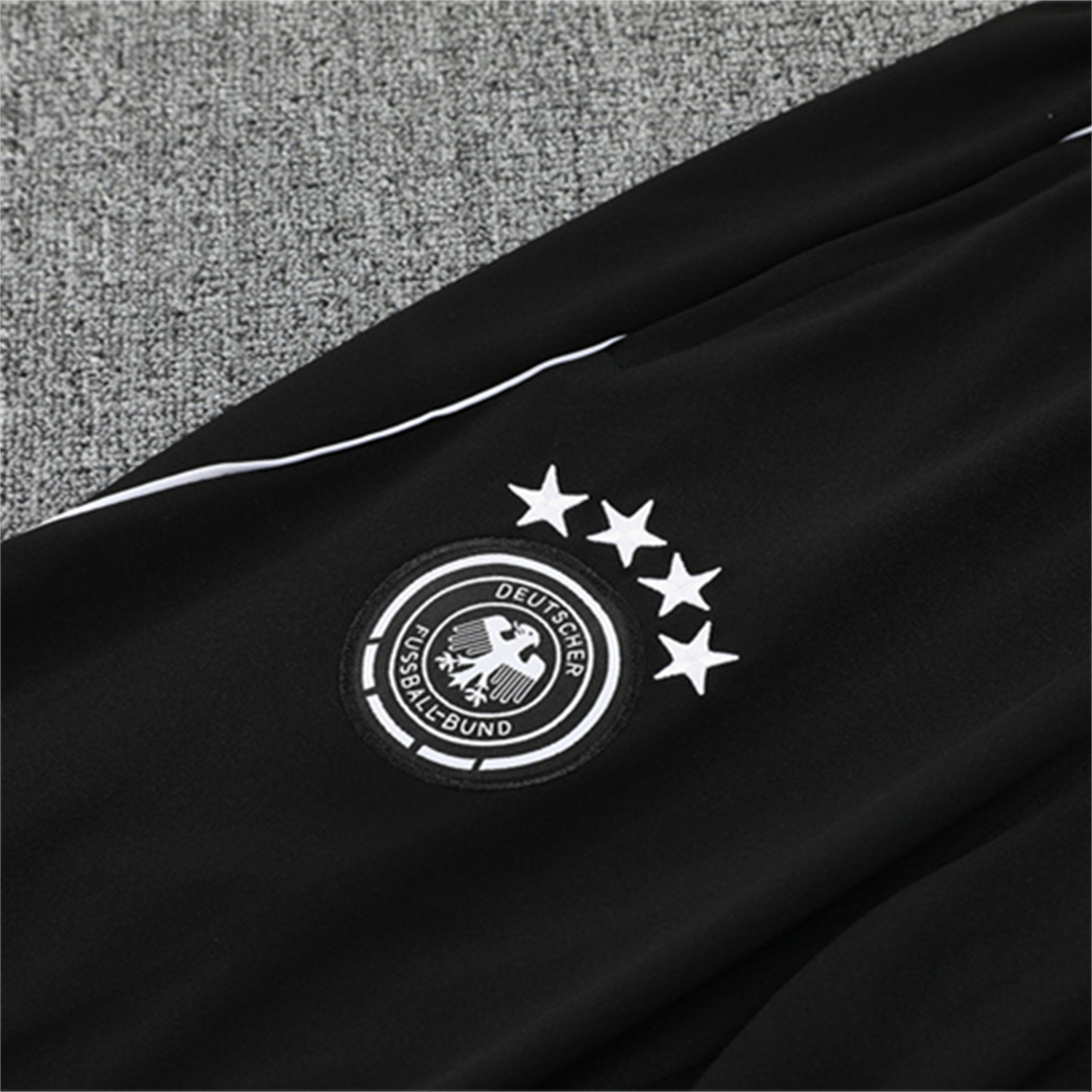 AlphaJersey-Germany 25-26 Kids Long Sleeve Training Set - White Top and Black Pants