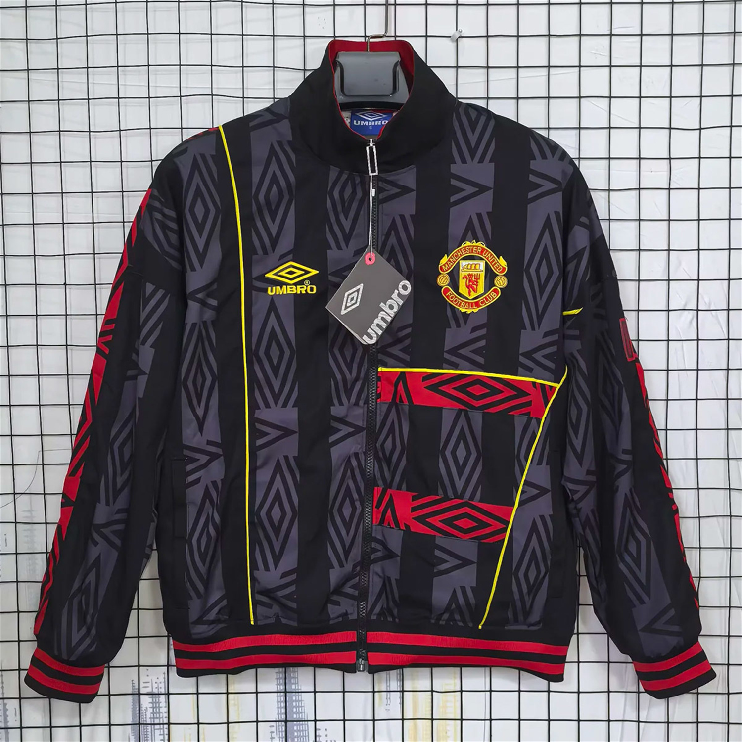 AlphaJersey-Retro Manchester United 1993-95 Black Windbreaker Jacket