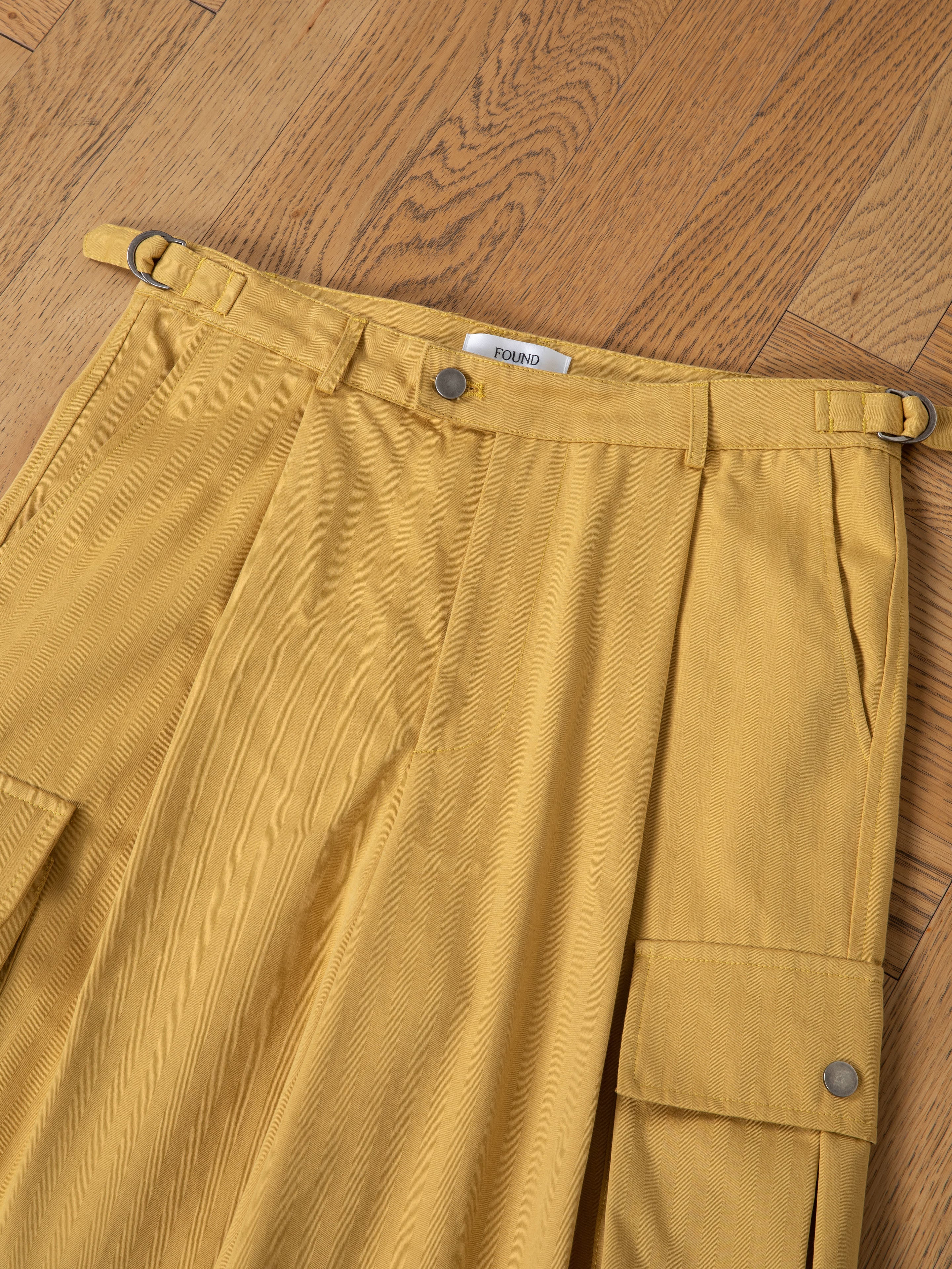 Sunlight Twill Cargo Shorts | Modern Menswear by yycbvcnbmmnbm