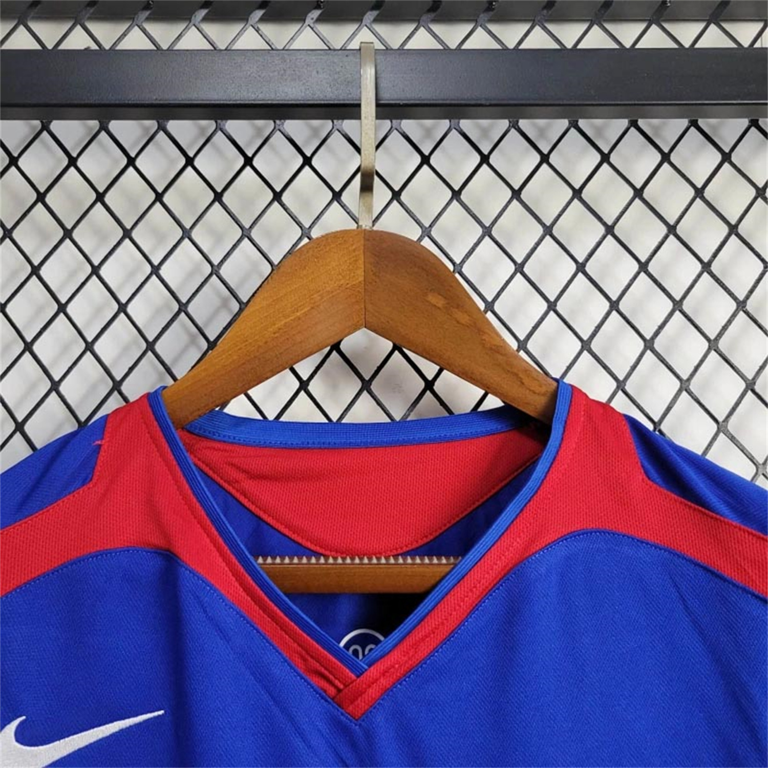 AlphaJersey-Retro Manchester United 05-06 Away Jersey