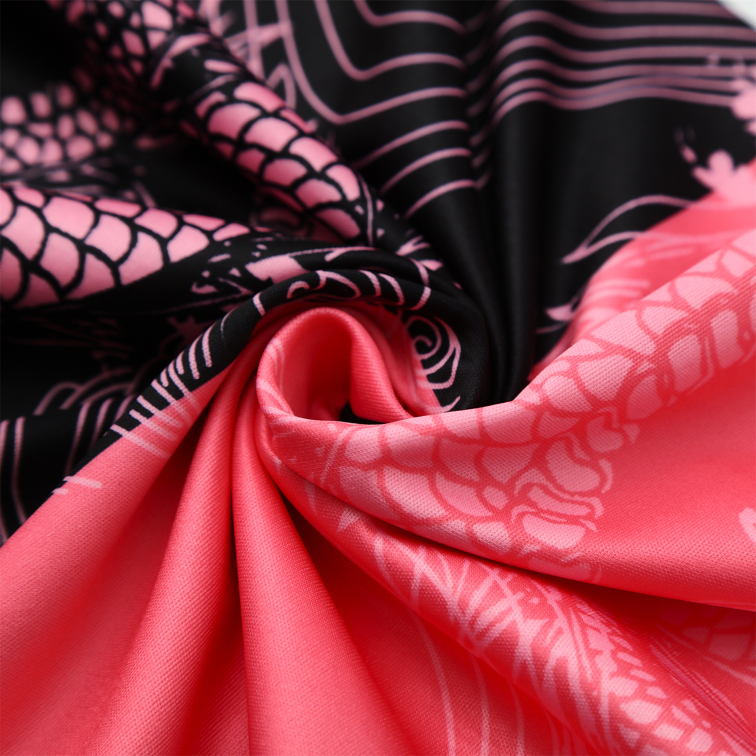 AlphaJersey-Real Madrid 25-26 Vest Training Set - Pink-Black Dragon Vest & Black-White Shorts