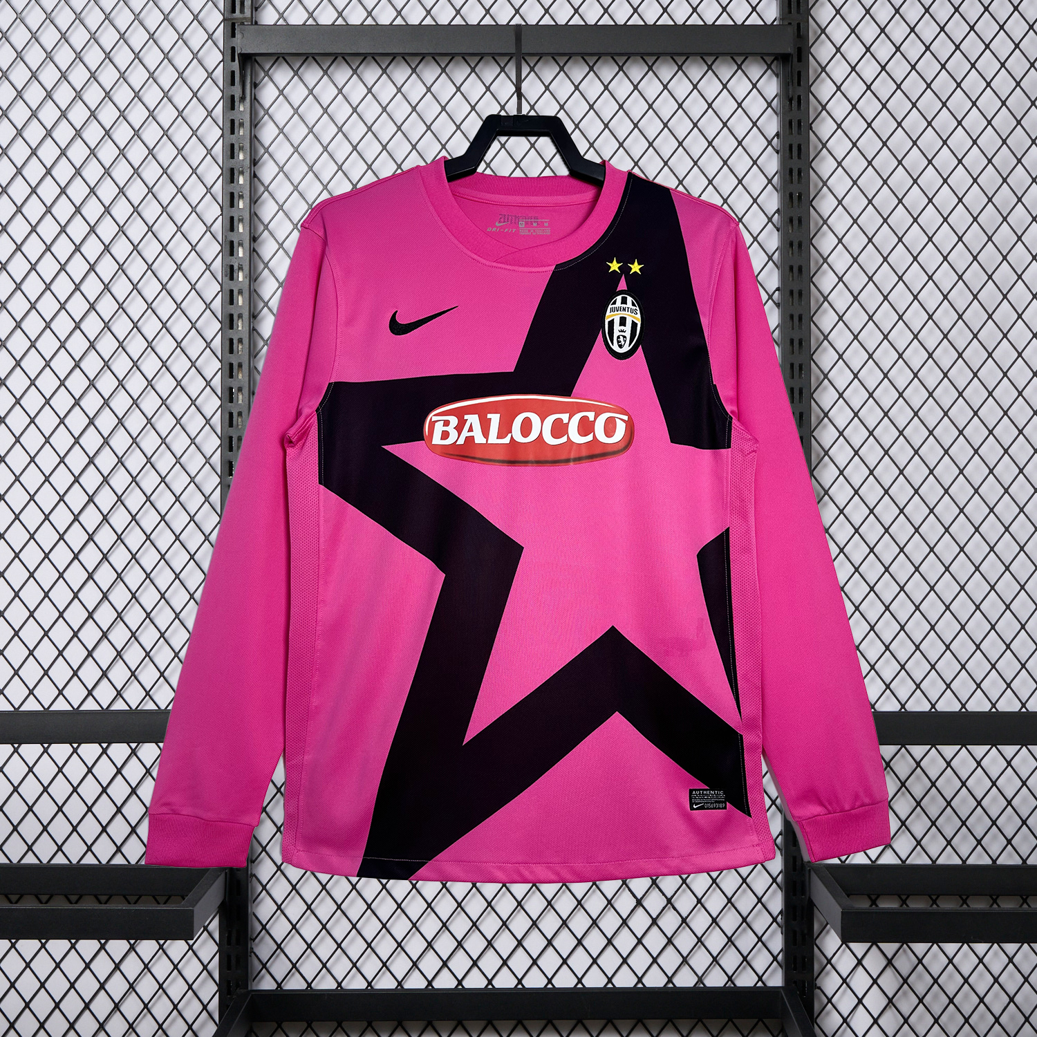 AlphaJersey-Retro Juventus 2011-12 Away Long Sleeves Jersey