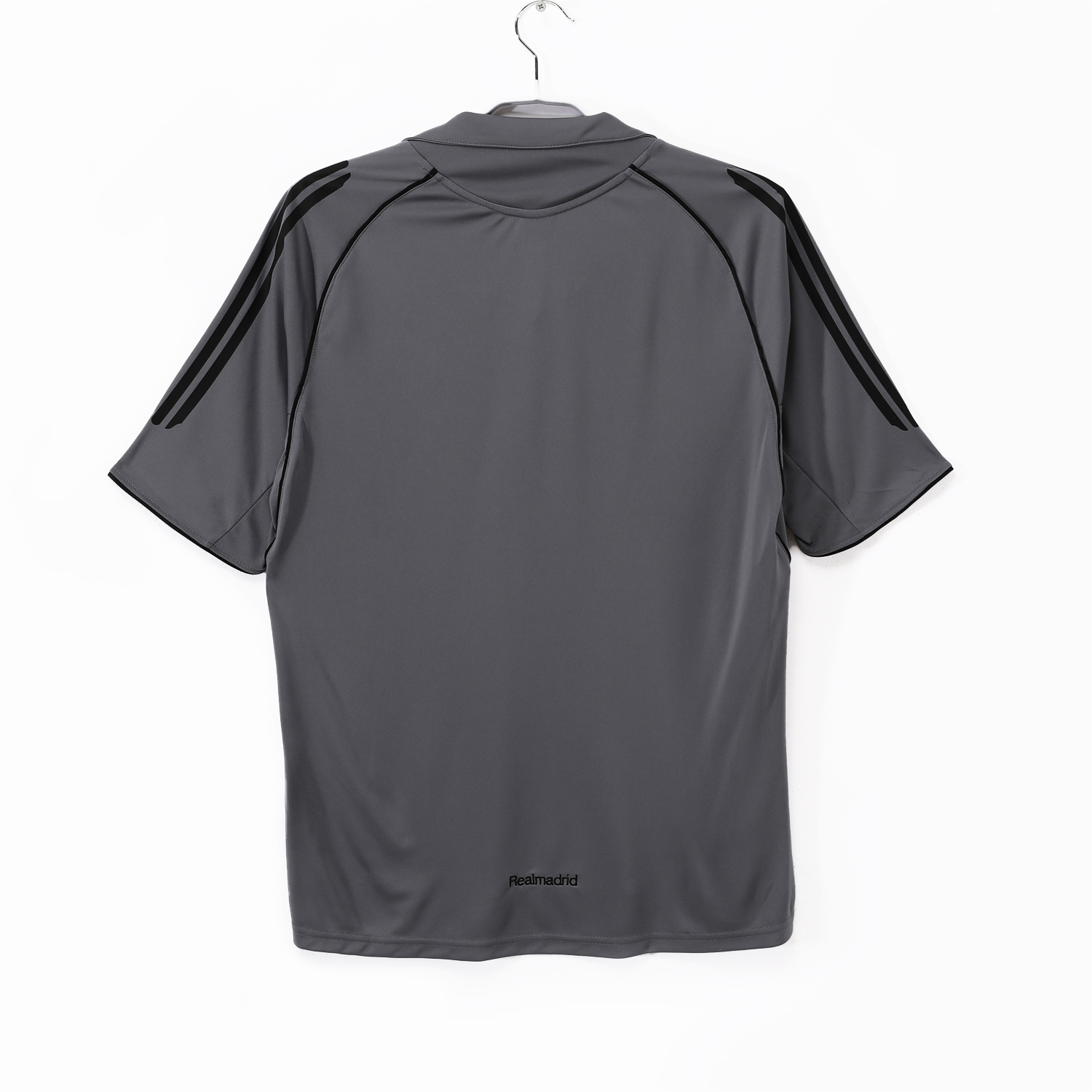 AlphaJersey-Retro Real Madrid 04-05 Third Grey Jersey