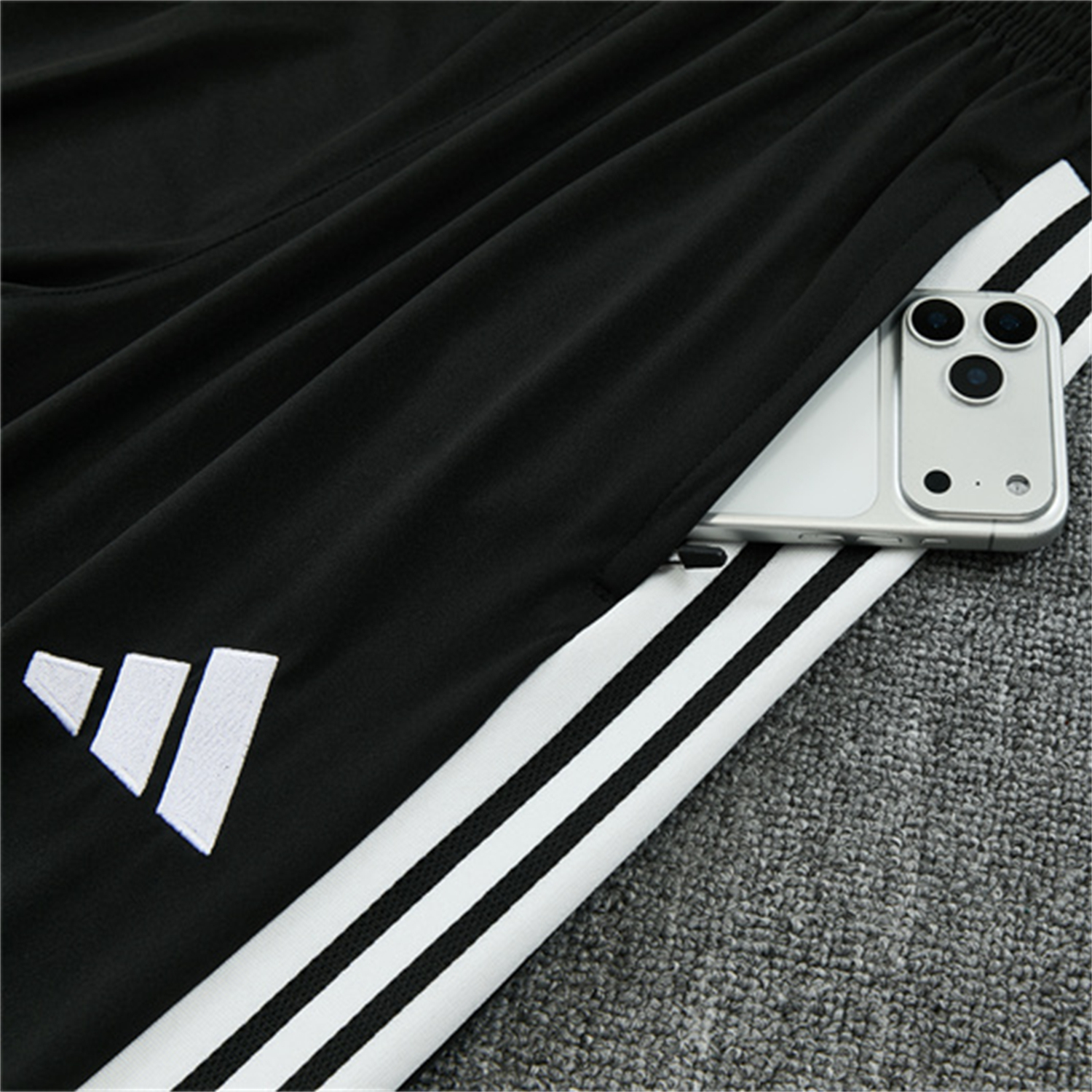 AlphaJersey-Spain 2026 Long Sleeve Training Set - Black Top & Black Pants
