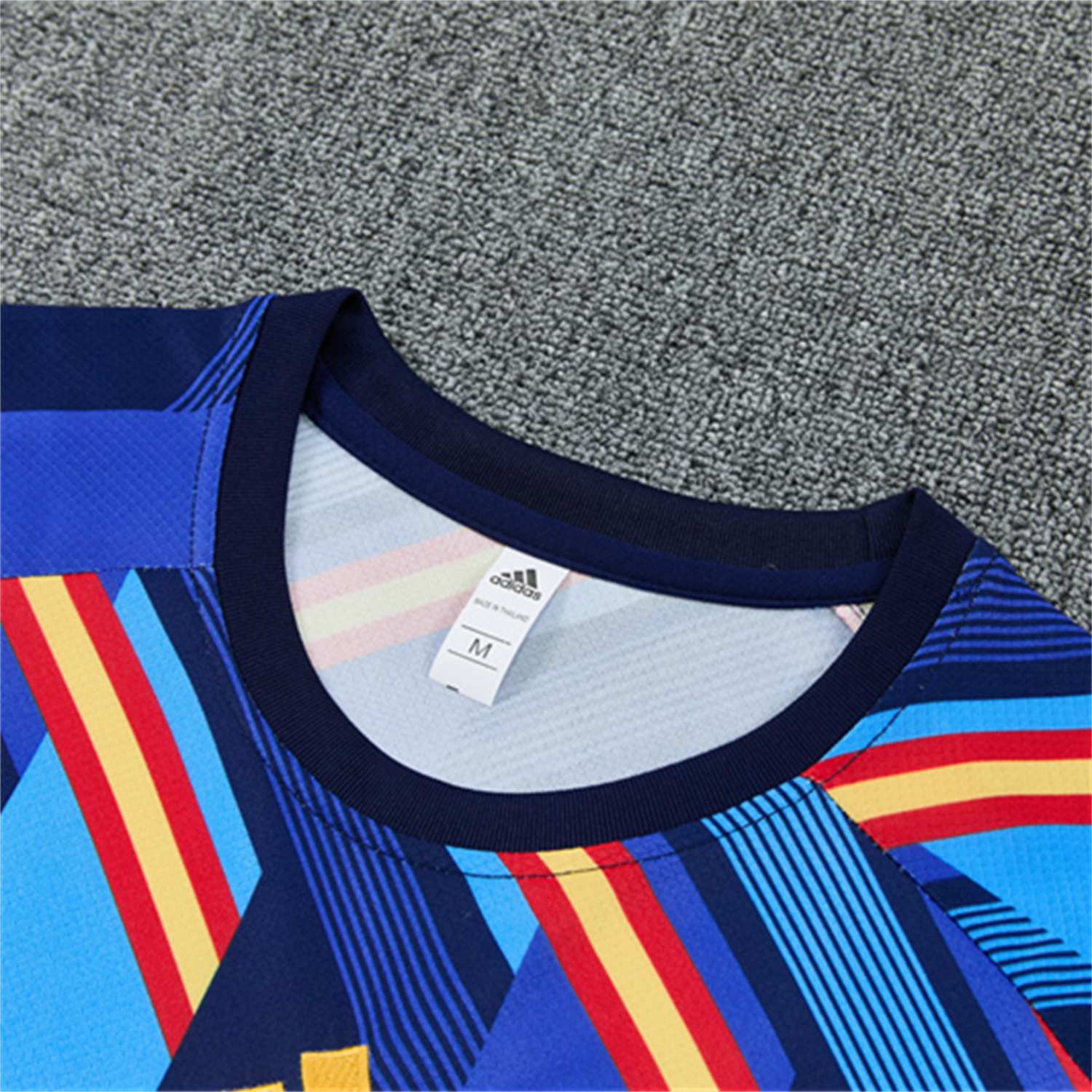 AlphaJersey-Spain 2026 Short-Sleeve Training Set - Royal Blue And Yellow Top & Royal Blue Shorts