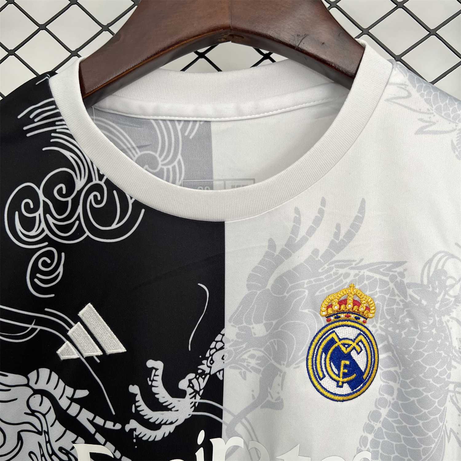 AlphaJersey-Real Madrid 25-26 Dragon White And Black Special Kids Kit