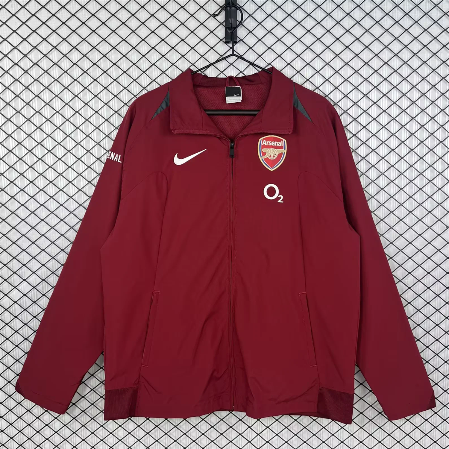 AlphaJersey-Retro Arsenal 2005-06 Home Windbreaker Jacket - Red