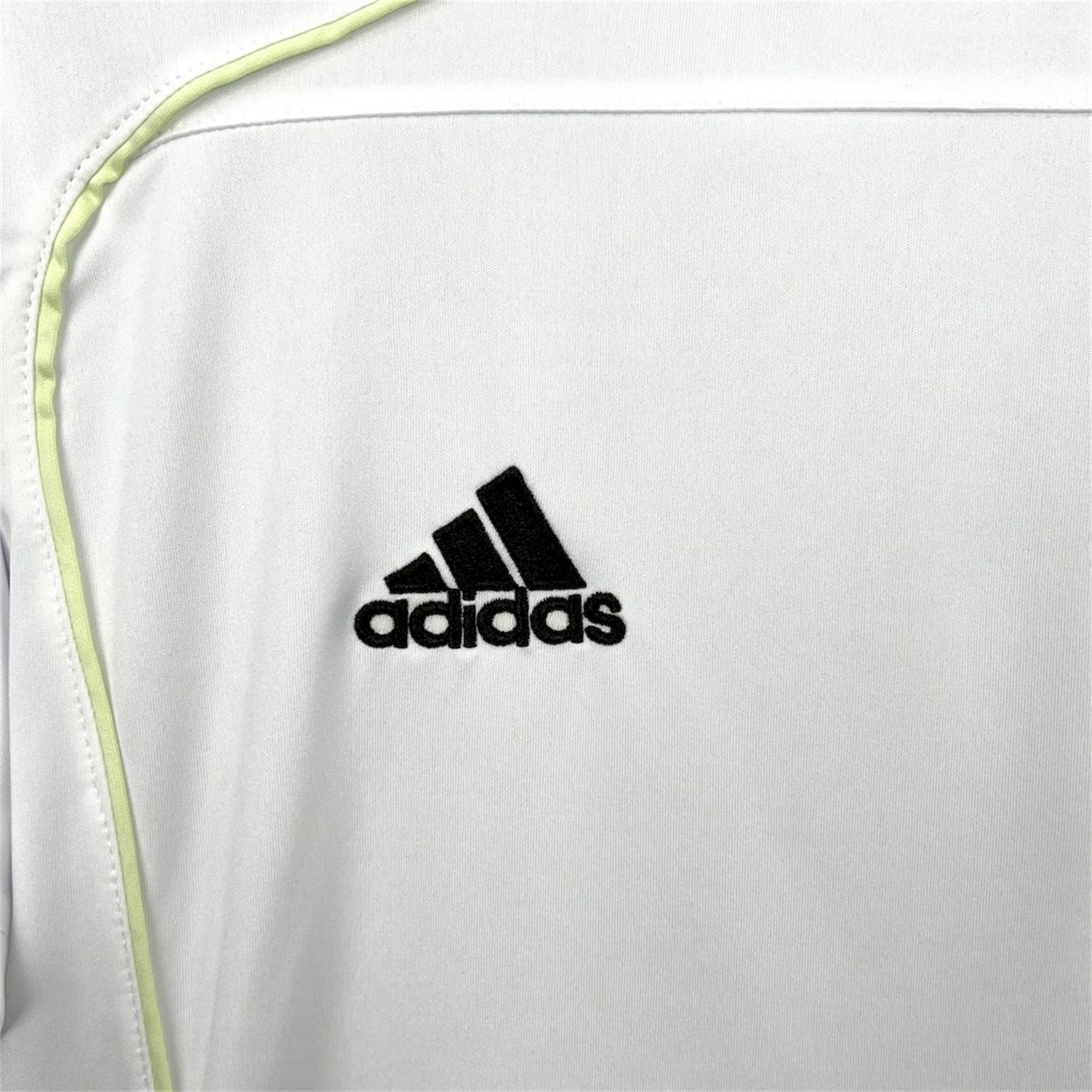 AlphaJersey-Real Madrid 25-26 Urban Purist Throwback White Jersey - Fans Version