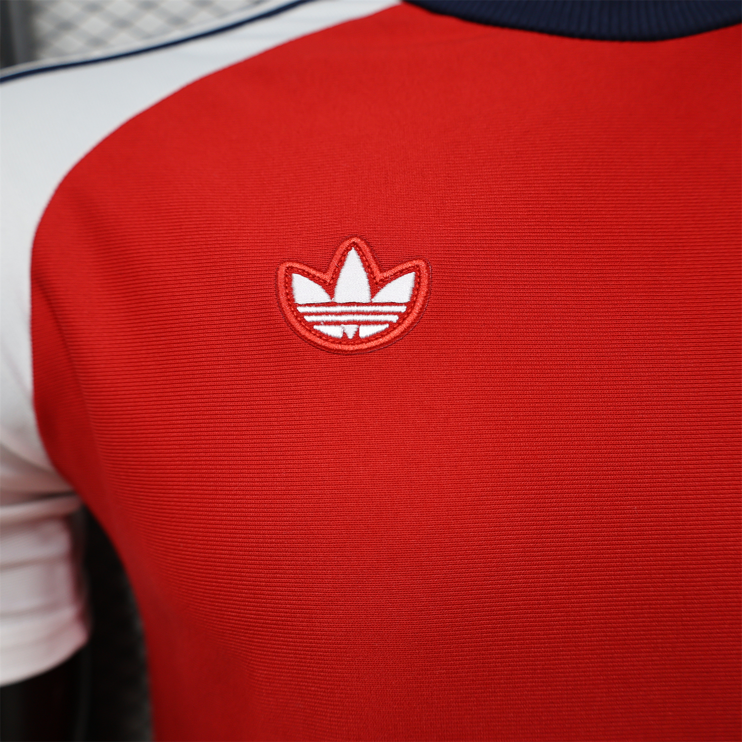 AlphaJersey-Arsenal 25-26 Red With White Casual Jersey - Player Version
