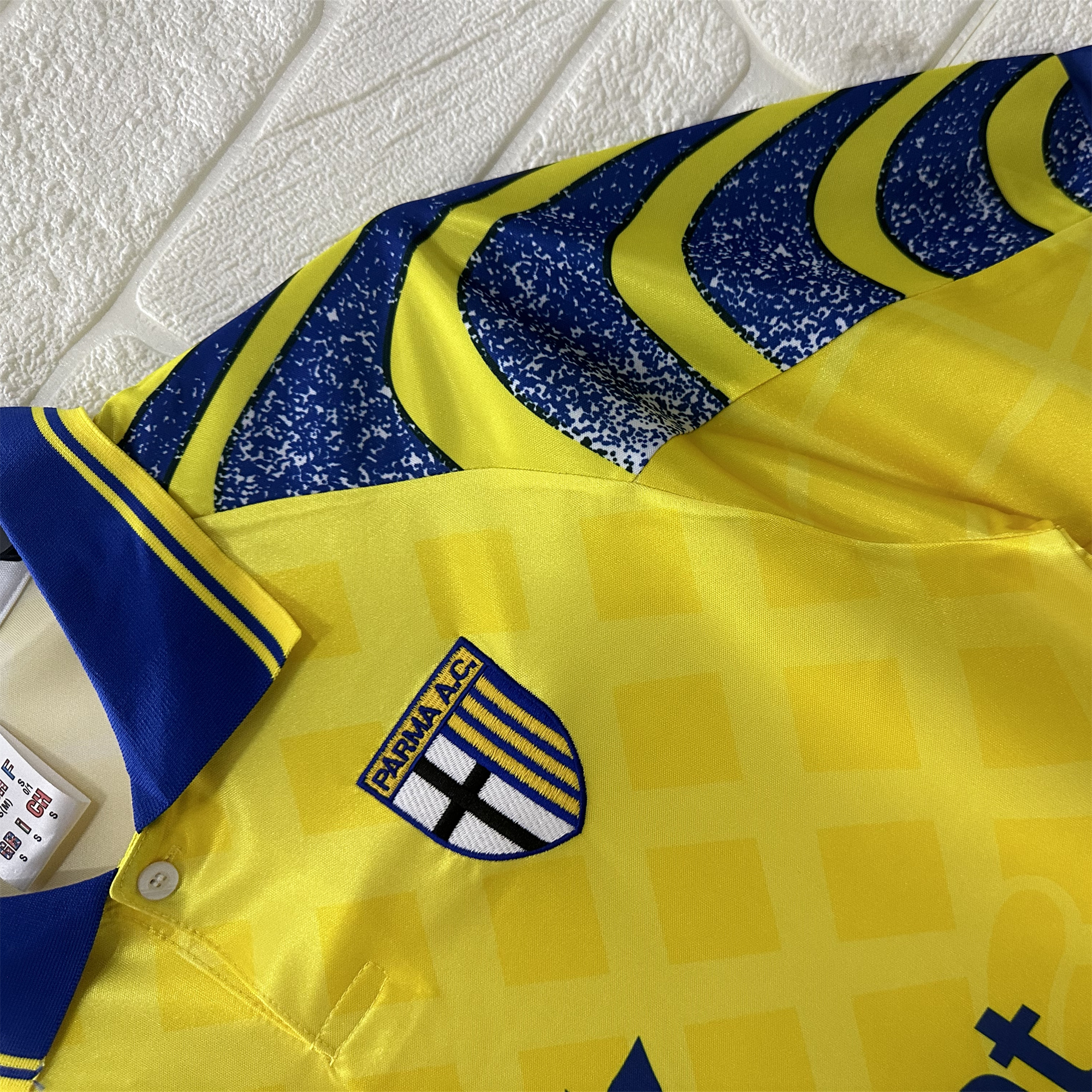 AlphaJersey-Retro Parma 1995-97 Away Jersey - Fans Version