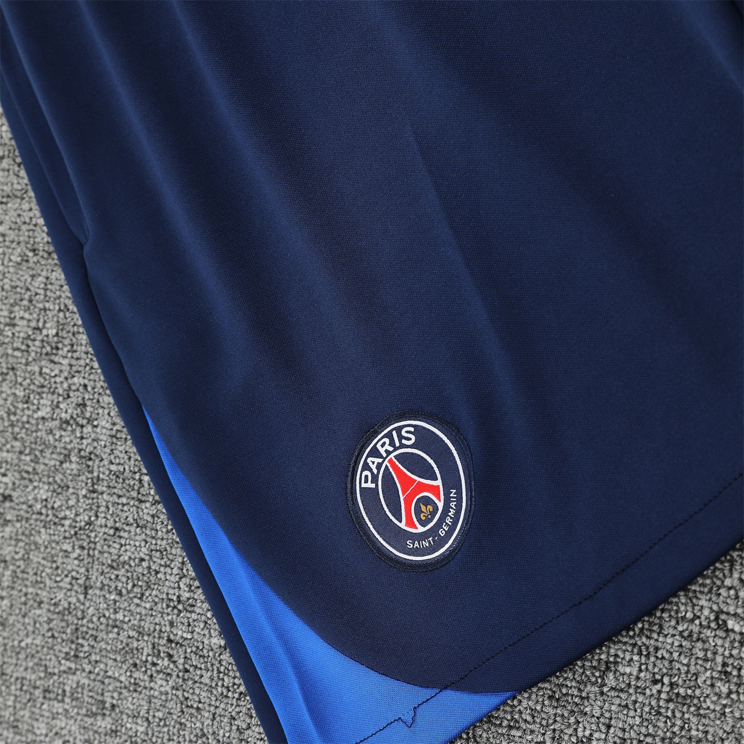 AlphaJersey-Paris Saint-Germain PSG 25-26 Vest Training Set - Red Vest & Deep Blue Shorts