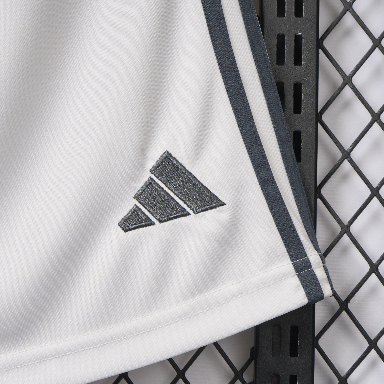 AlphaJersey-Bayern Munich 25-26 Away Shorts - Fans Version