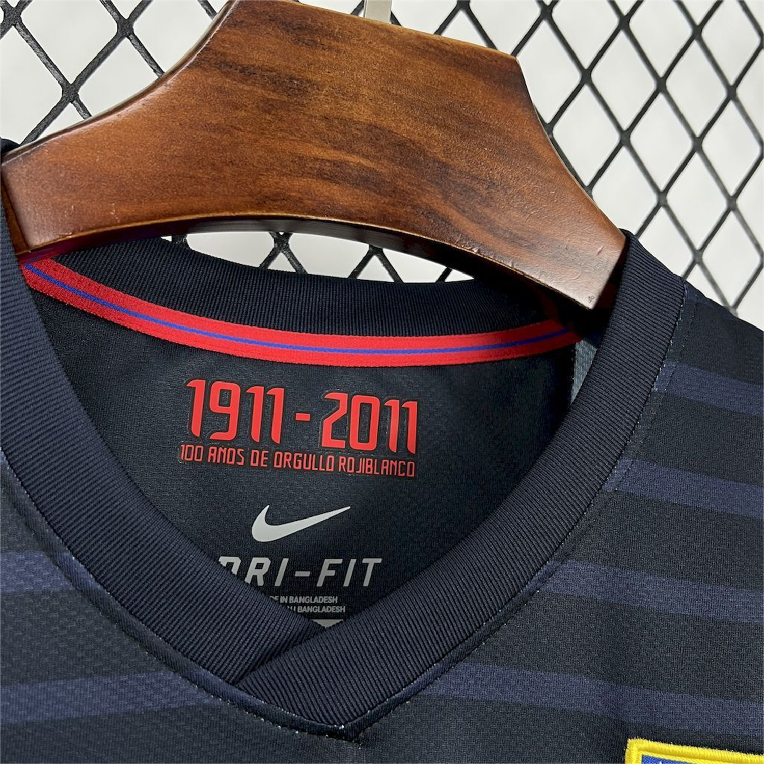 AlphaJersey-Retro Atletico Madrid 2011-12 Away Jersey