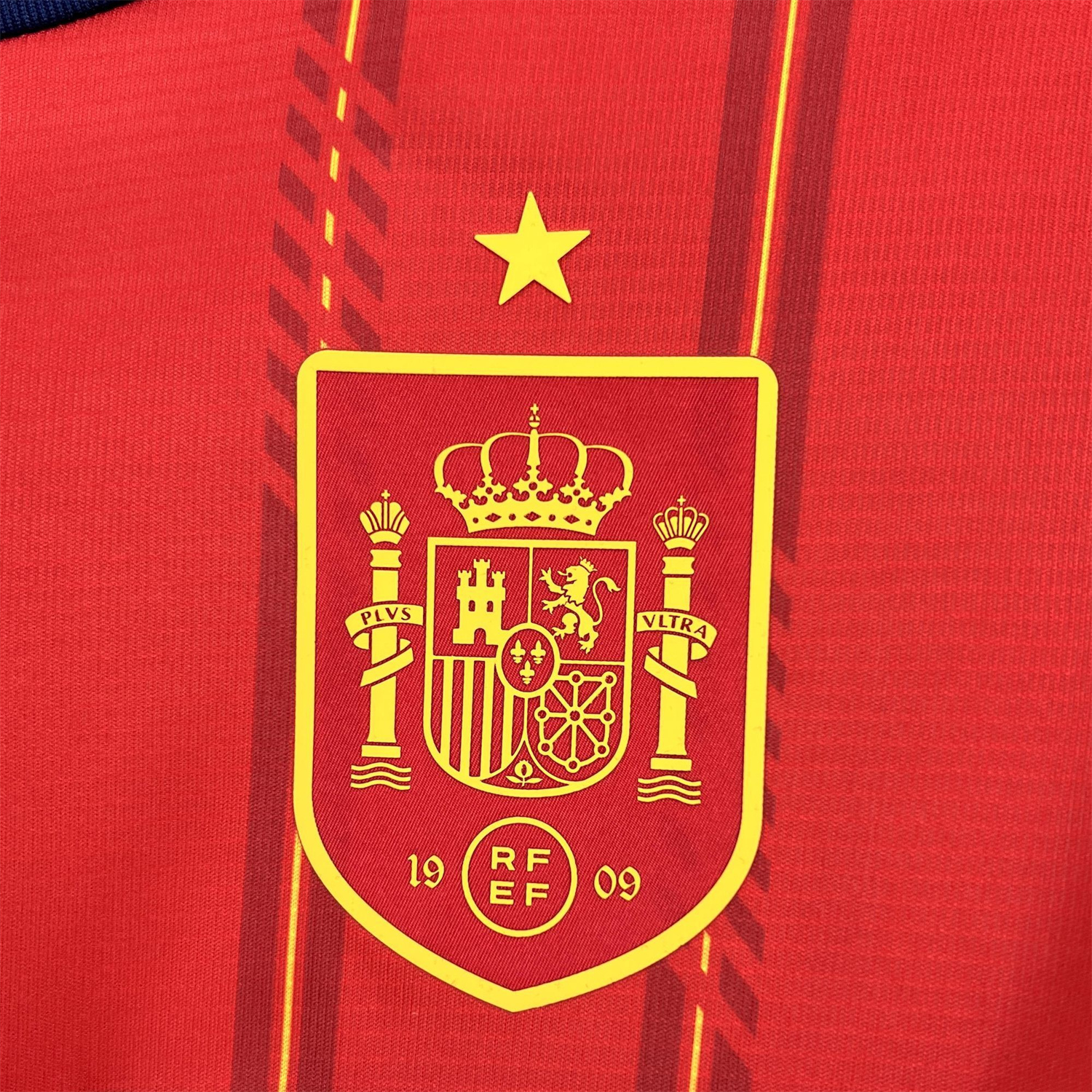 AlphaJersey-Spain 2026 Home Red Long Sleeves Jersey - Fans Version