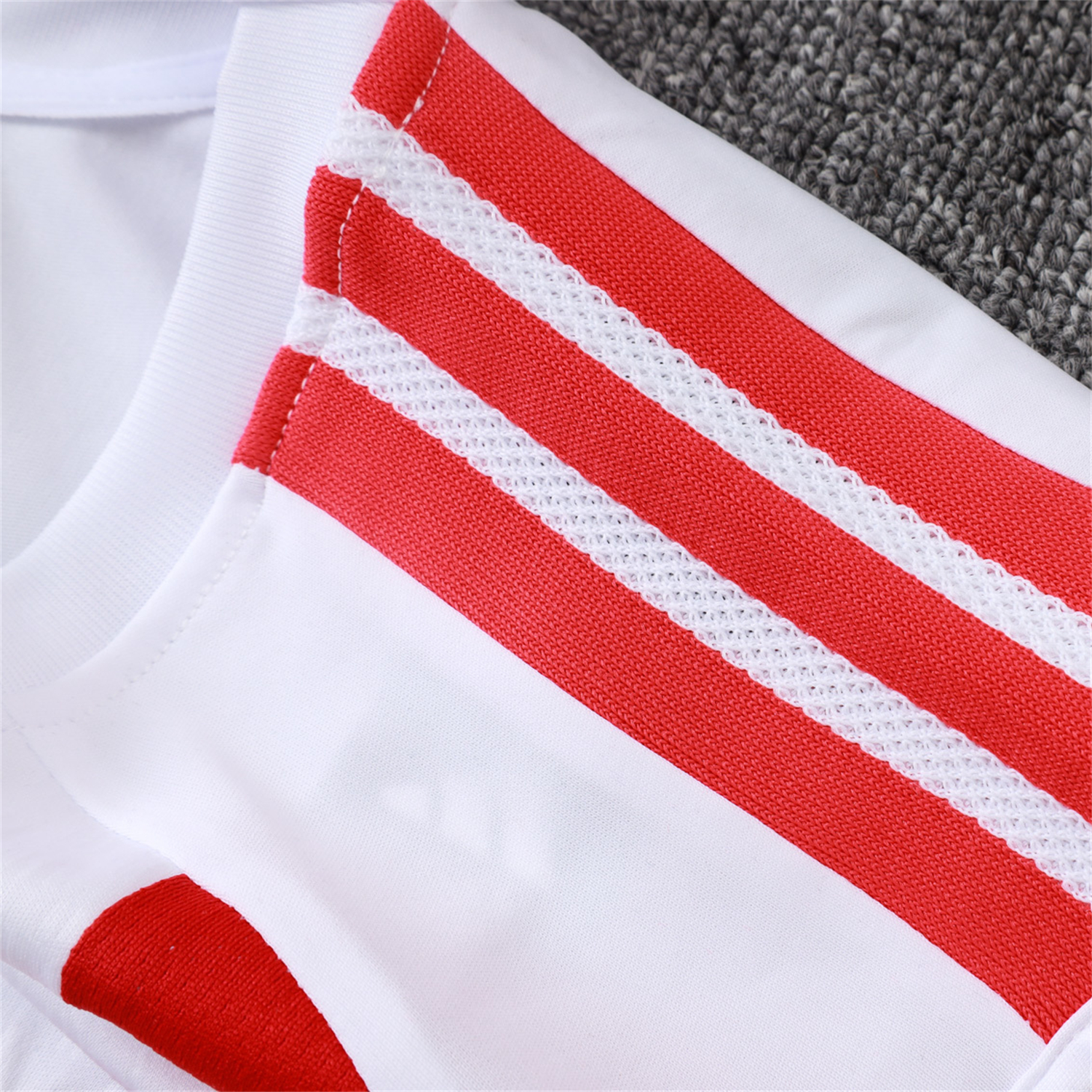 AlphaJersey-SC Internacional 2026 Vest Training Set - White Vest and Red Shorts