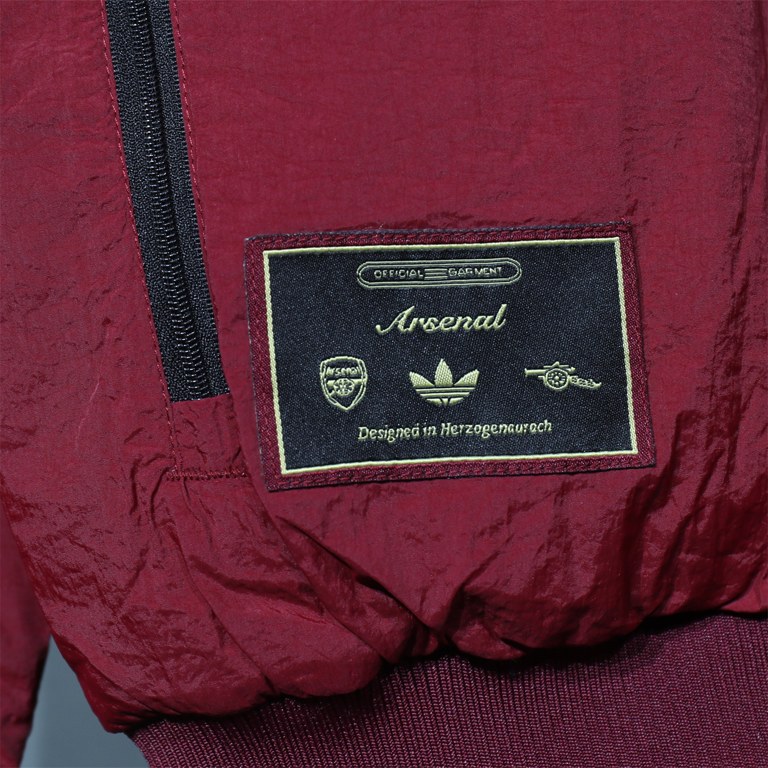 AlphaJersey-Arsenal 25-26 Double Sided Reversible Windbreaker - Black & Red