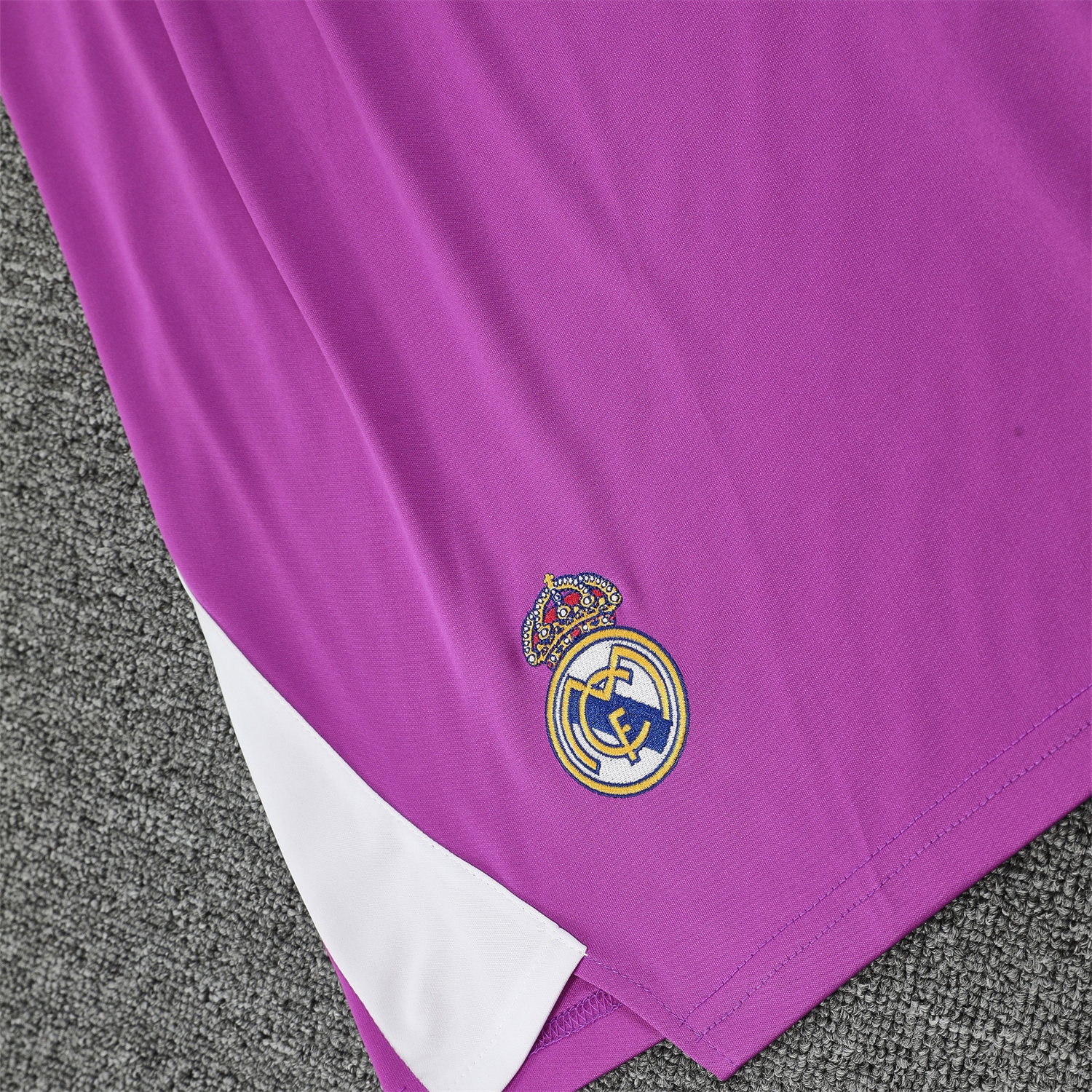 AlphaJersey-Real Madrid 25-26 Longt-Sleeve Training Set - Purple Top & Purple Shorts