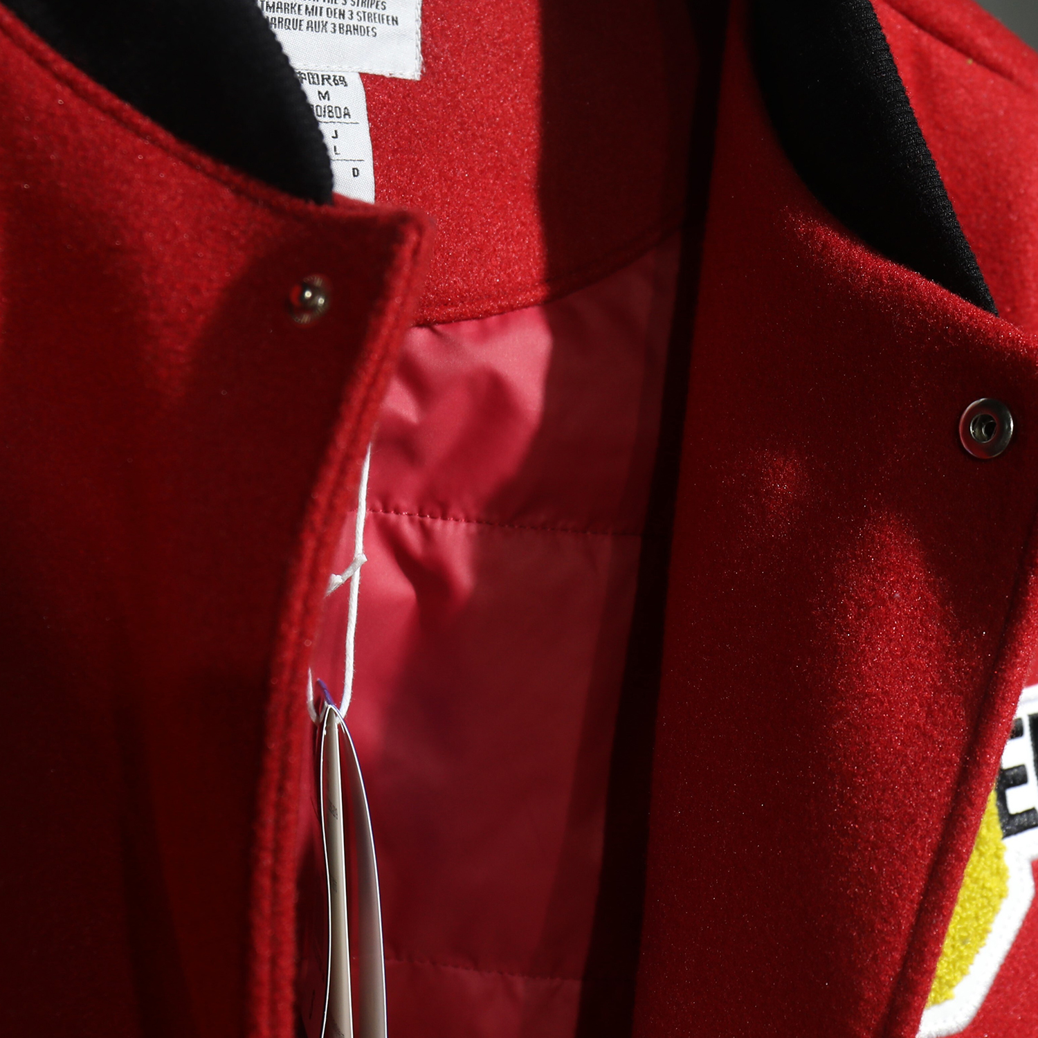 AlphaJersey-Manchester United 25-26 Warm Windbreaker Jacket - Red And Black