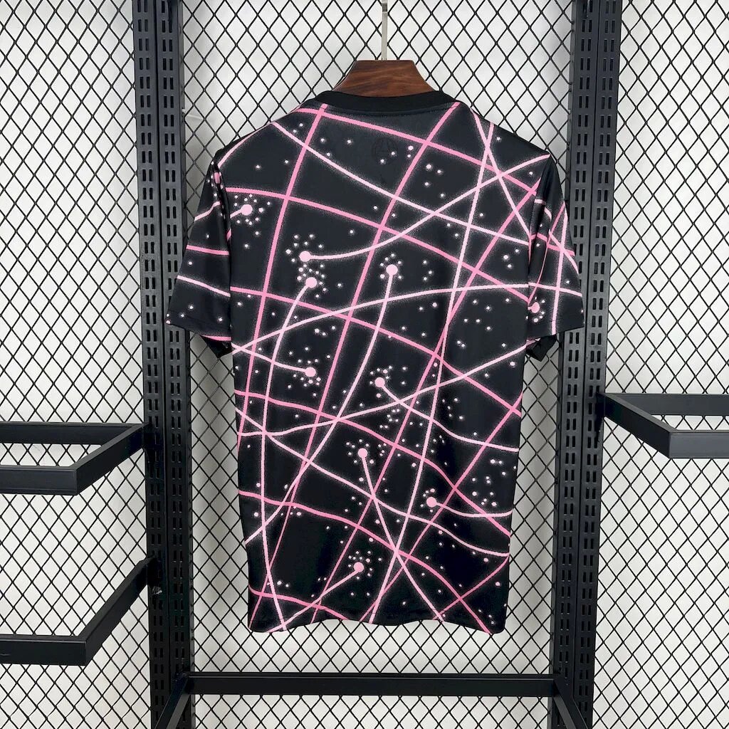AlphaJersey-Paris Saint-Germain PSG 25-26 Pink Lines Black Pre-Match Training Jersey - Fans Version