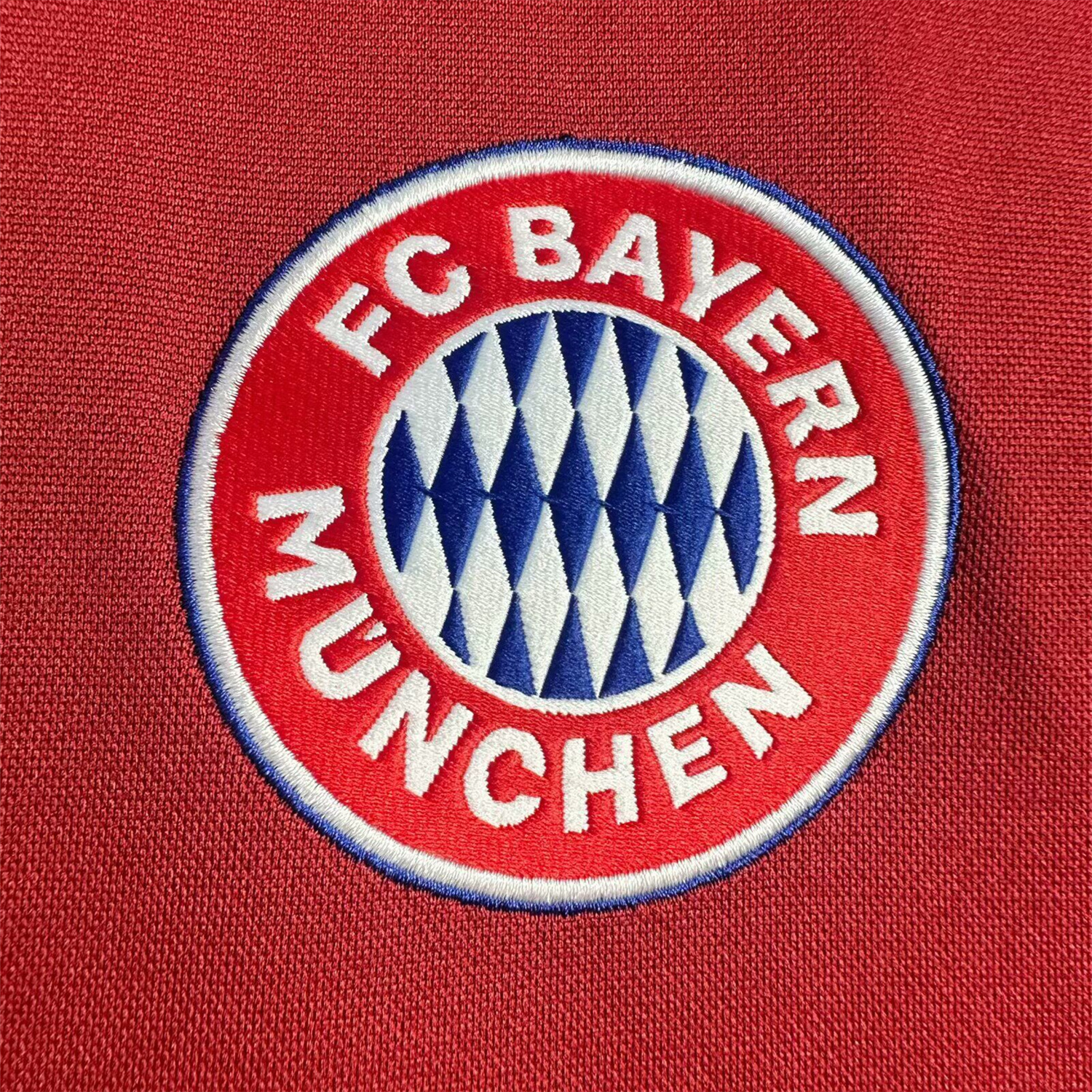 AlphaJersey-Retro Bayern Munich 2001-02 Home Jersey
