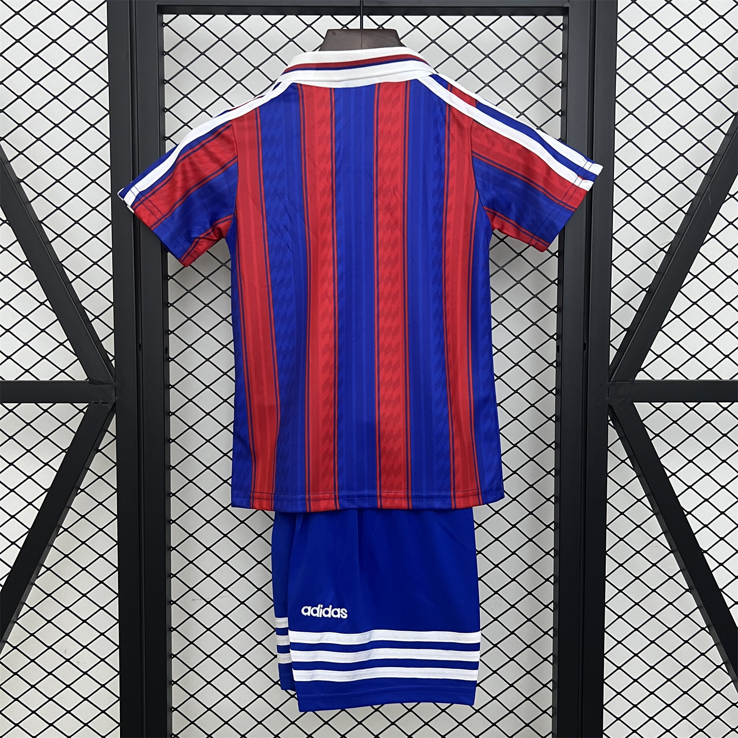 AlphaJersey-Retro Bayern Munich 1995-97 Home Kids Kit